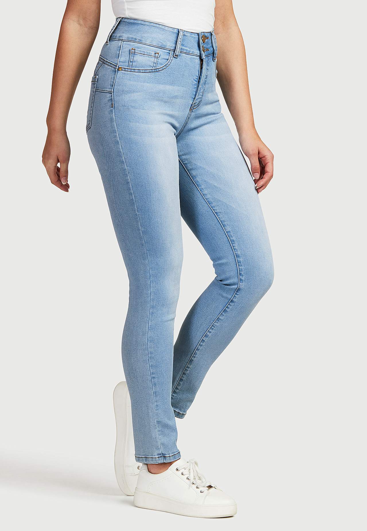 Formende jeans med en høy midje