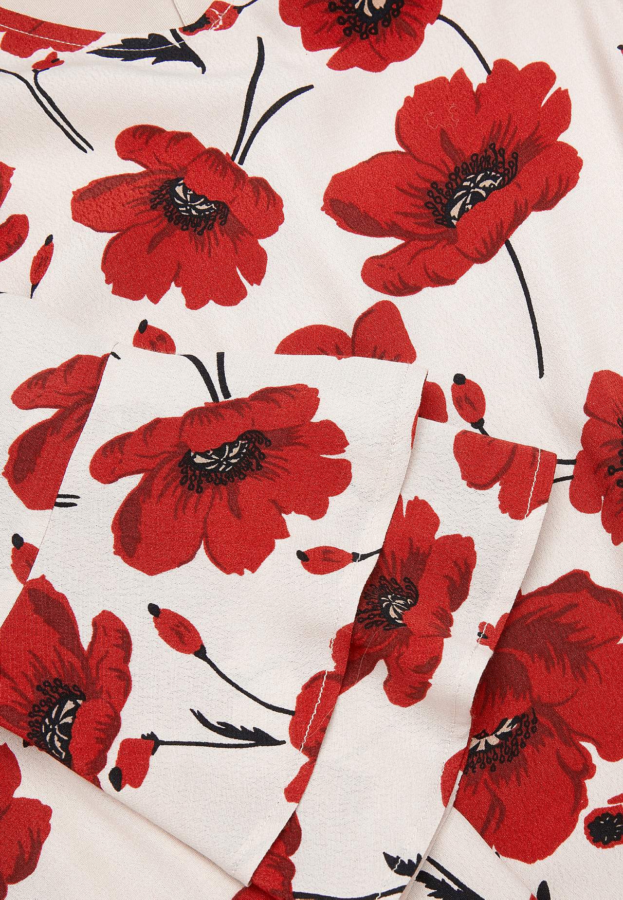 Lag på lag-kjole med volangermer