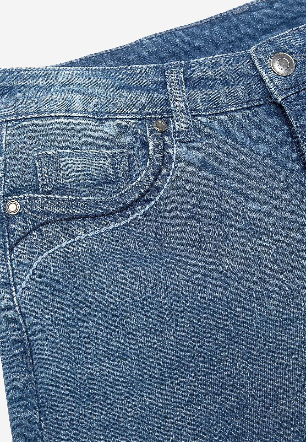 Stretchjeans med bootcut