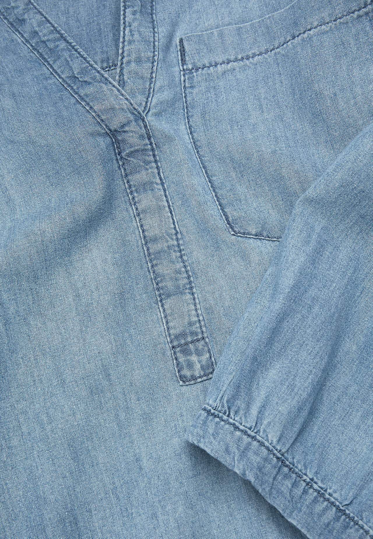 Denimbluse med brystlomme