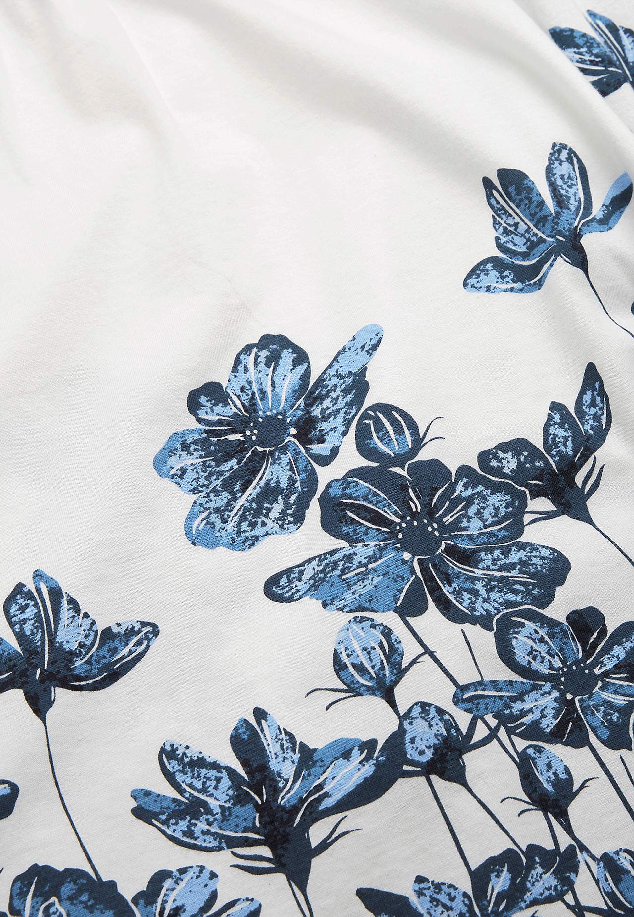 Jerseytopp med et blomstermønster Engla
