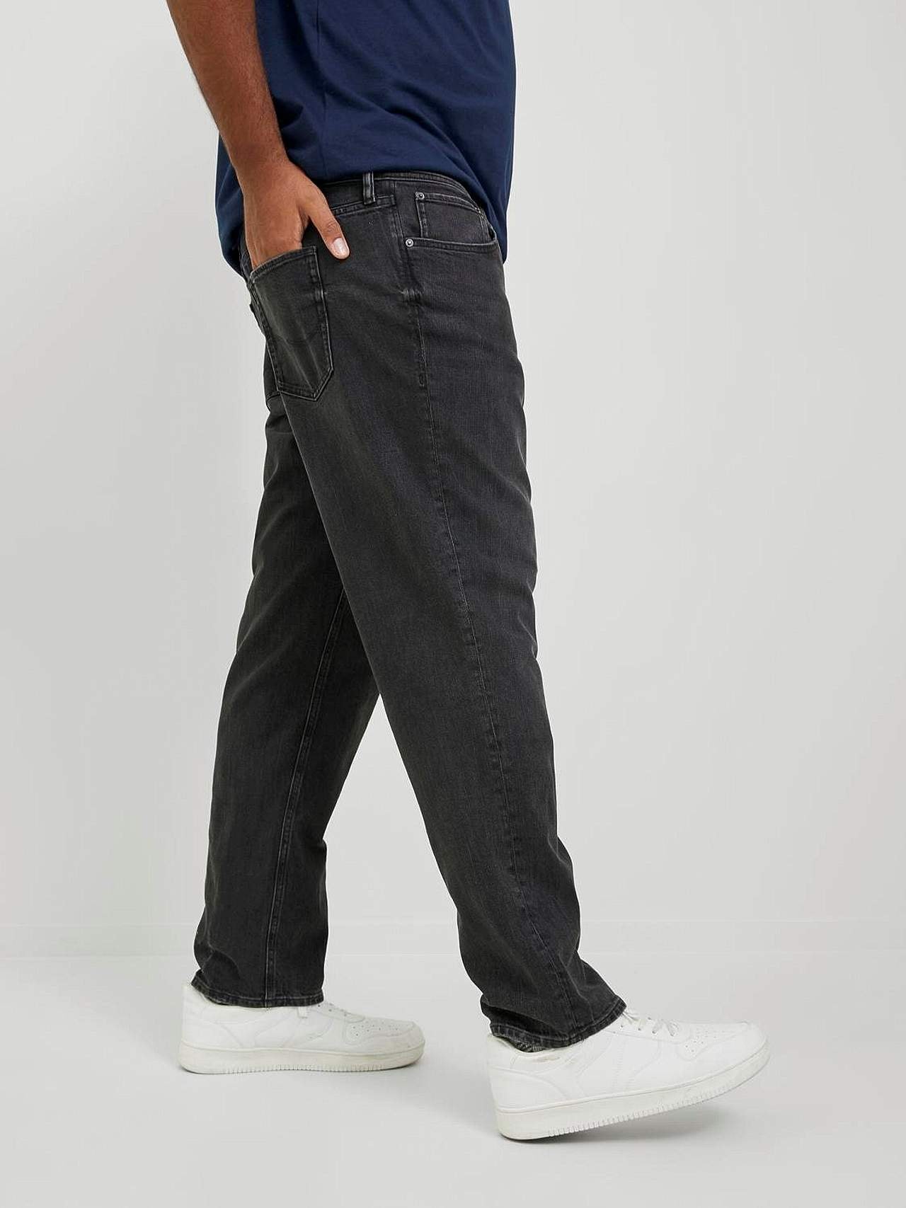 Jeans med avsmalnende bein