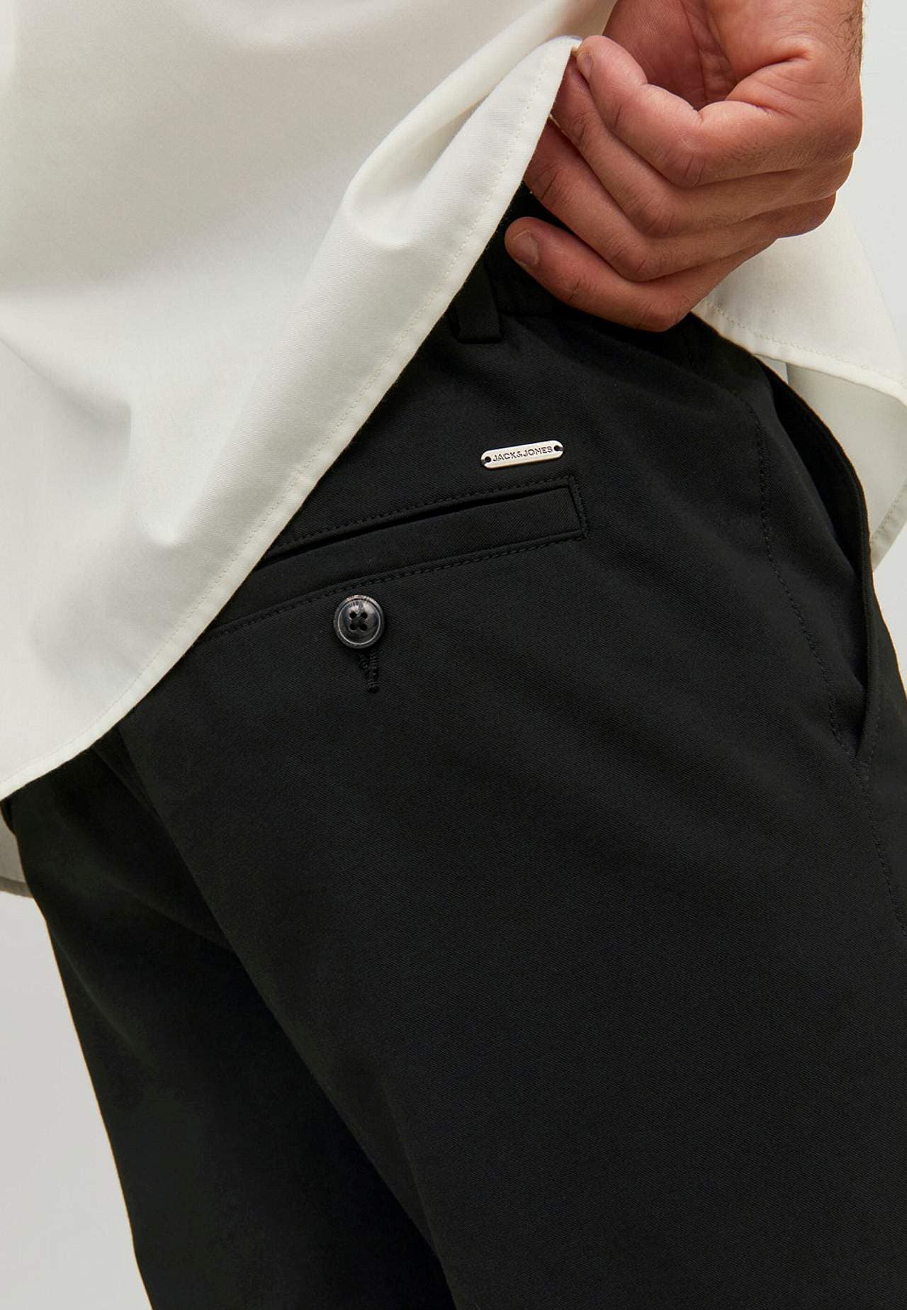 Stilfull bukse med elastisk midje bak
