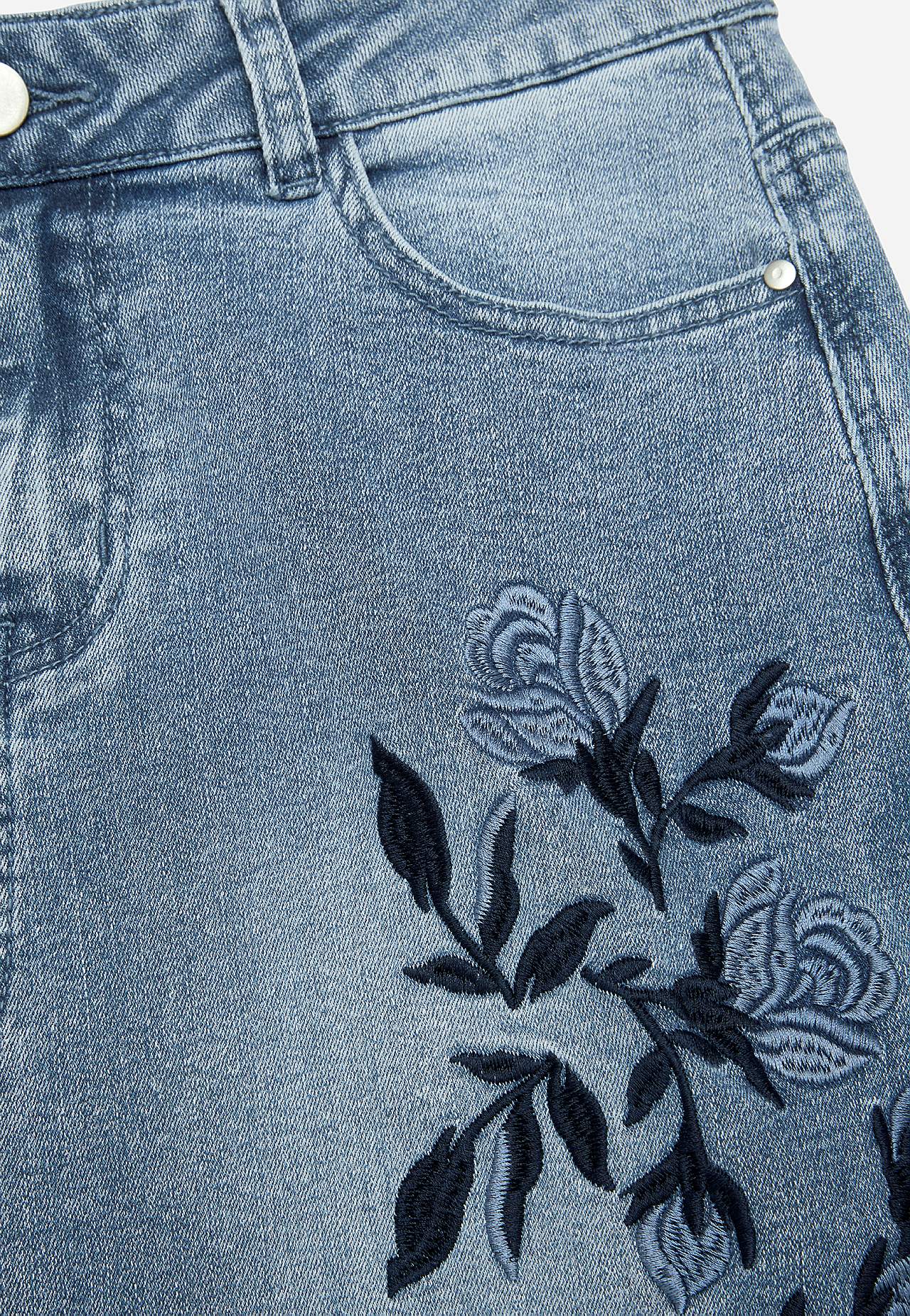 Denim skjørt med broderier