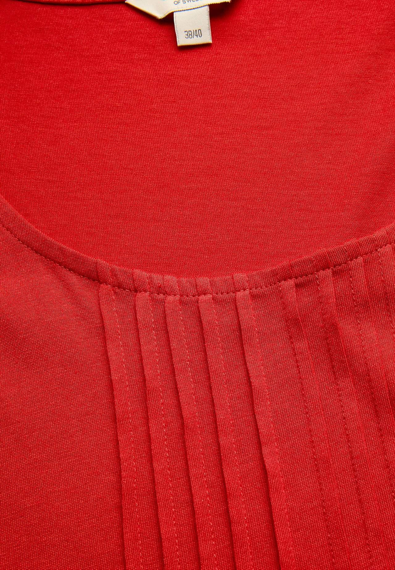 Singlet med dekorativ fold