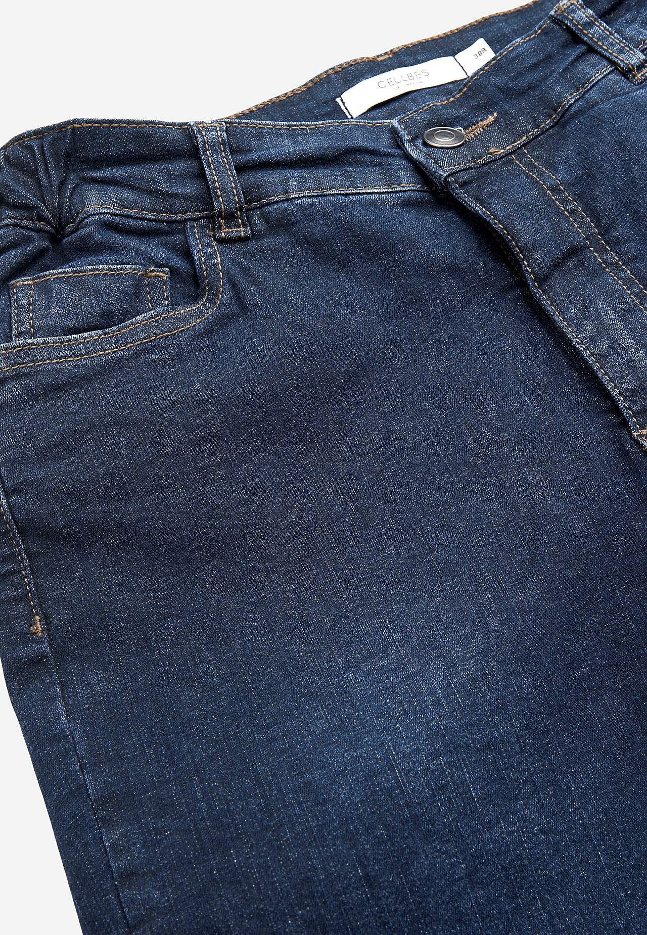 Jeans med strikk i sidene