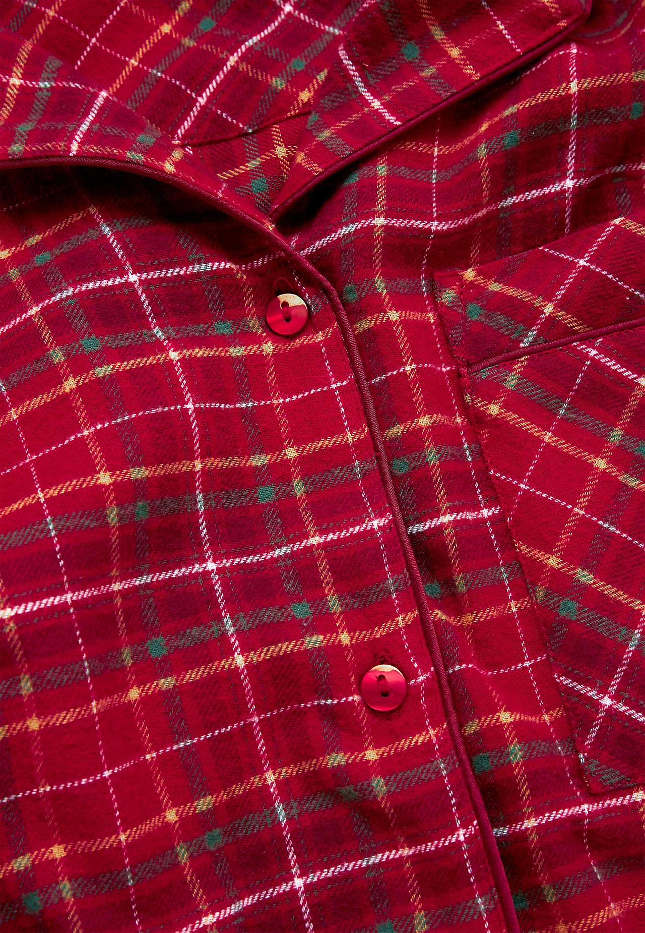 Rutete pyjamas i flanell