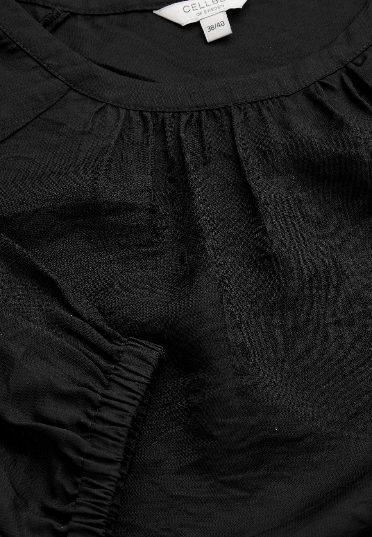 Vevet bluse med struktur
