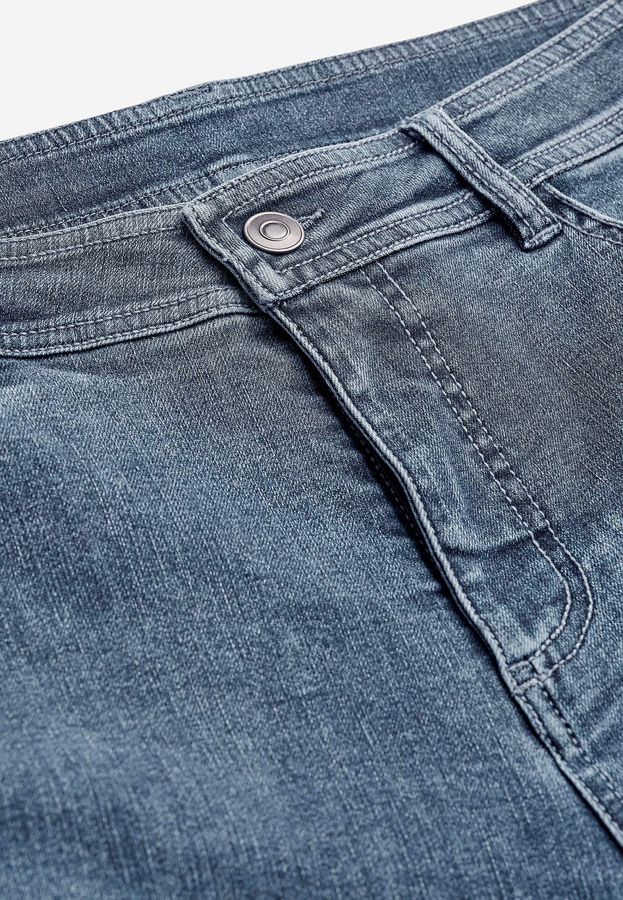 Vide jeans i superstretch denim