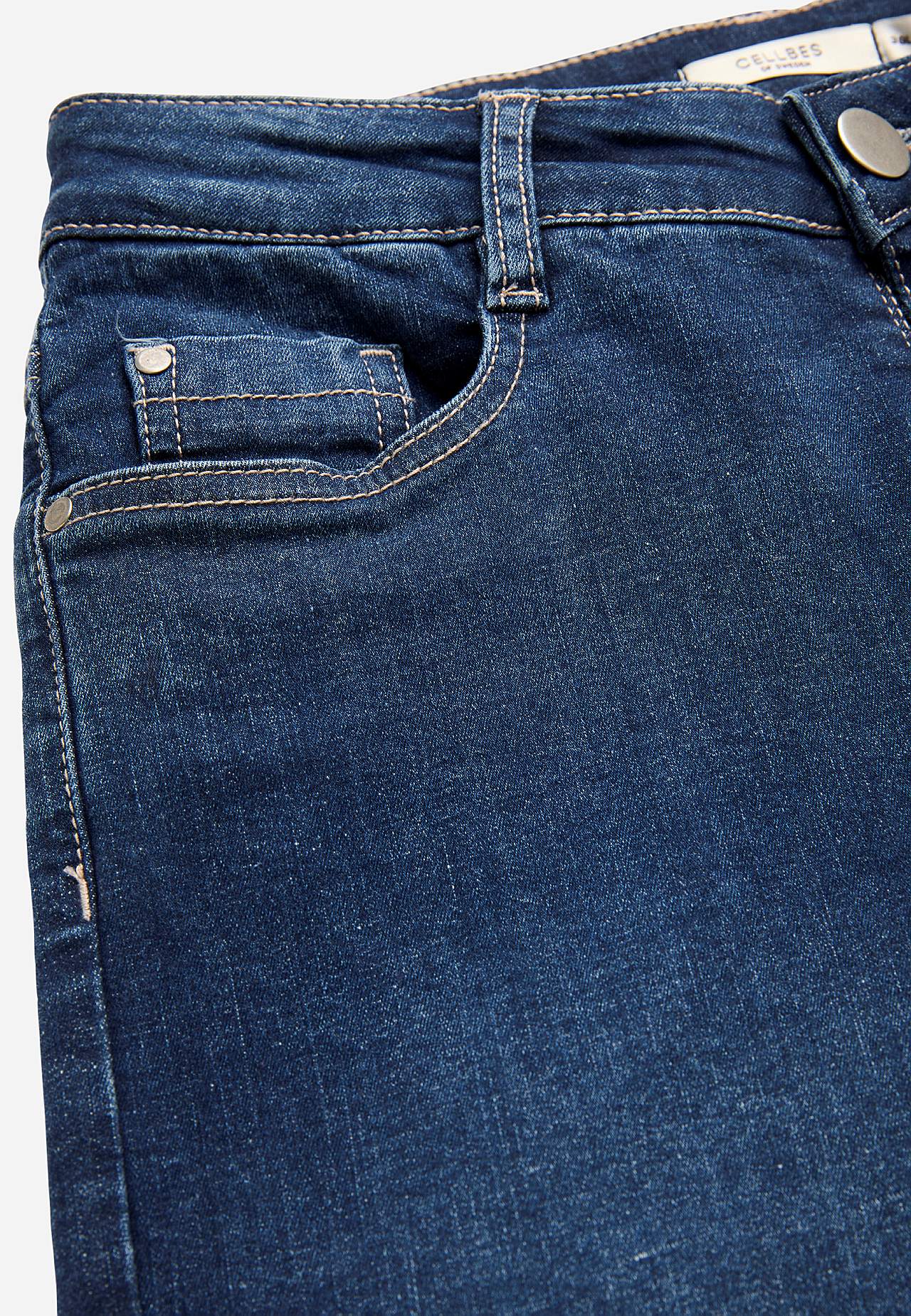 Vide, lange jeans med høy midje