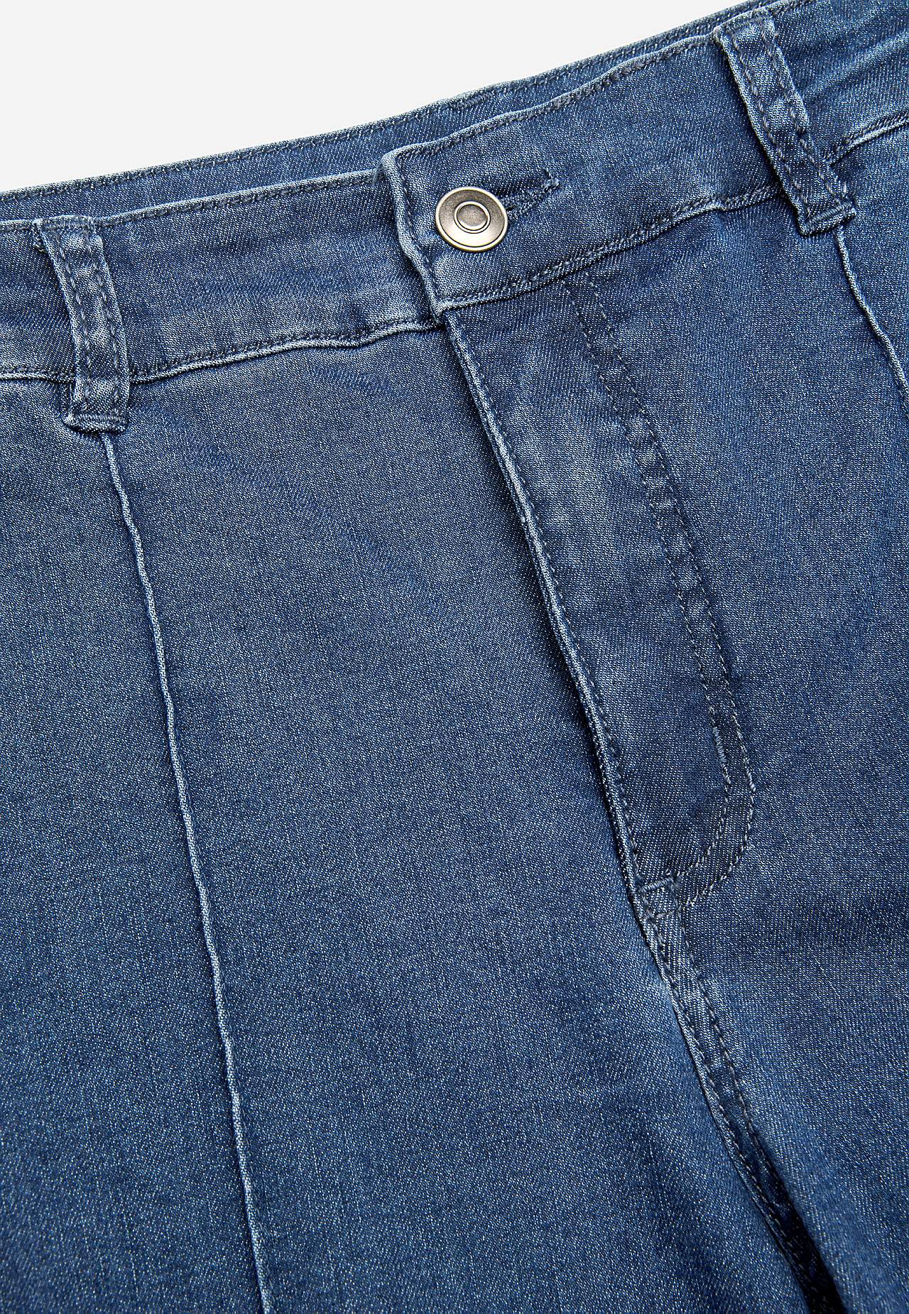 Stretchjeans med sydd press
