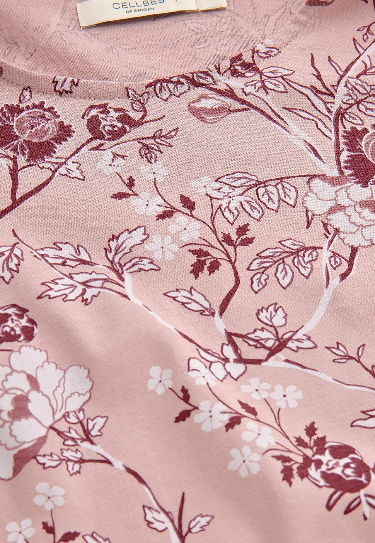 Blomstret nattkjole med lange ermer