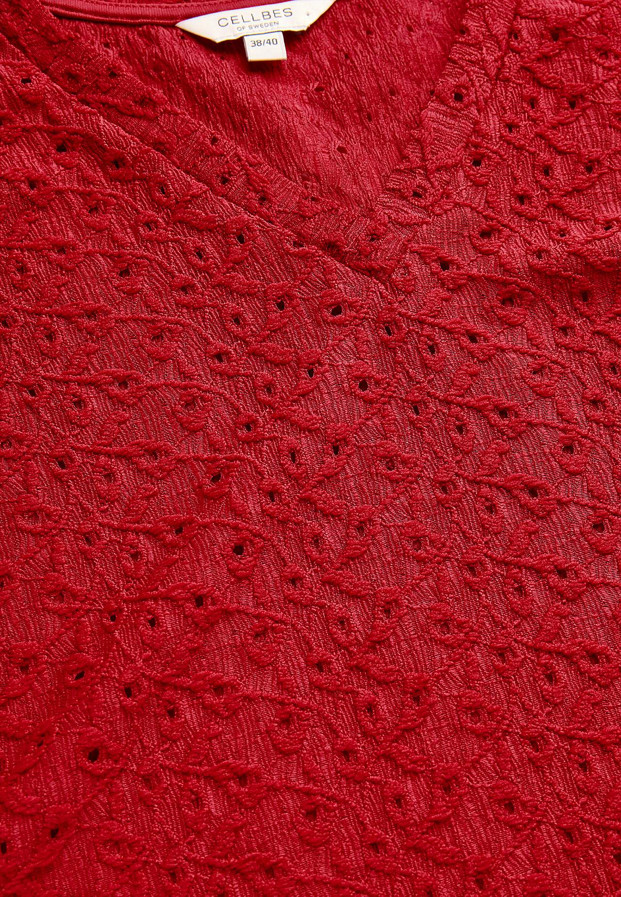 Topp med hullmønster