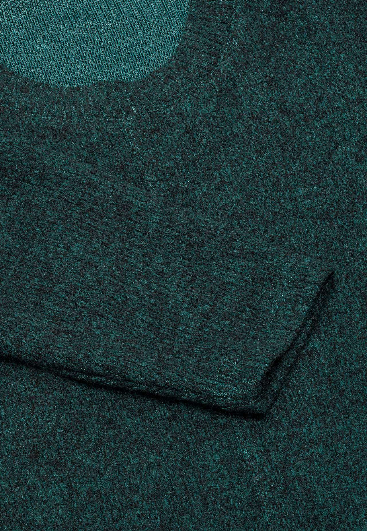 Supermyk genser med dekorativ midtsøm Beata