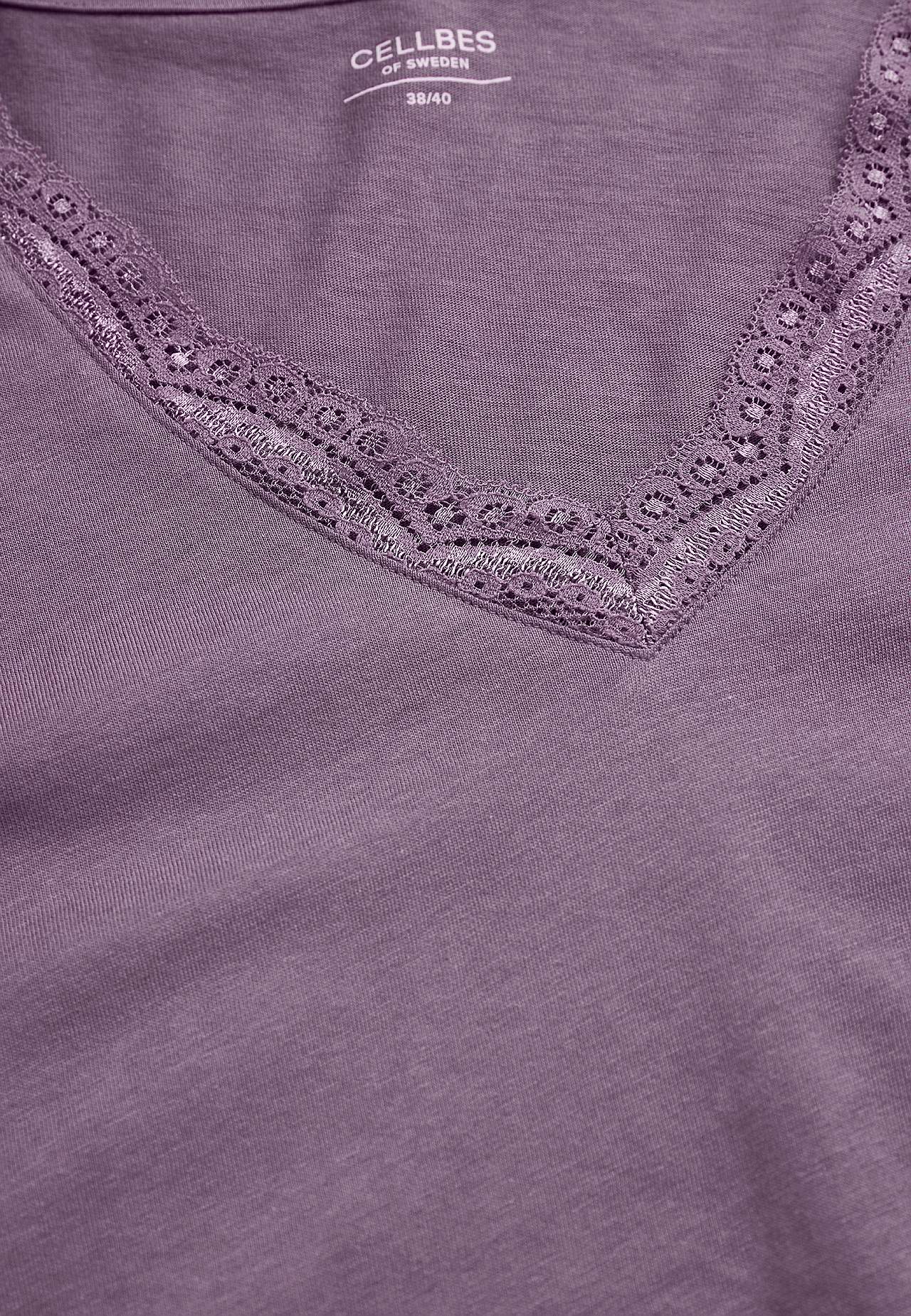 Lang nattkjole med blondekant