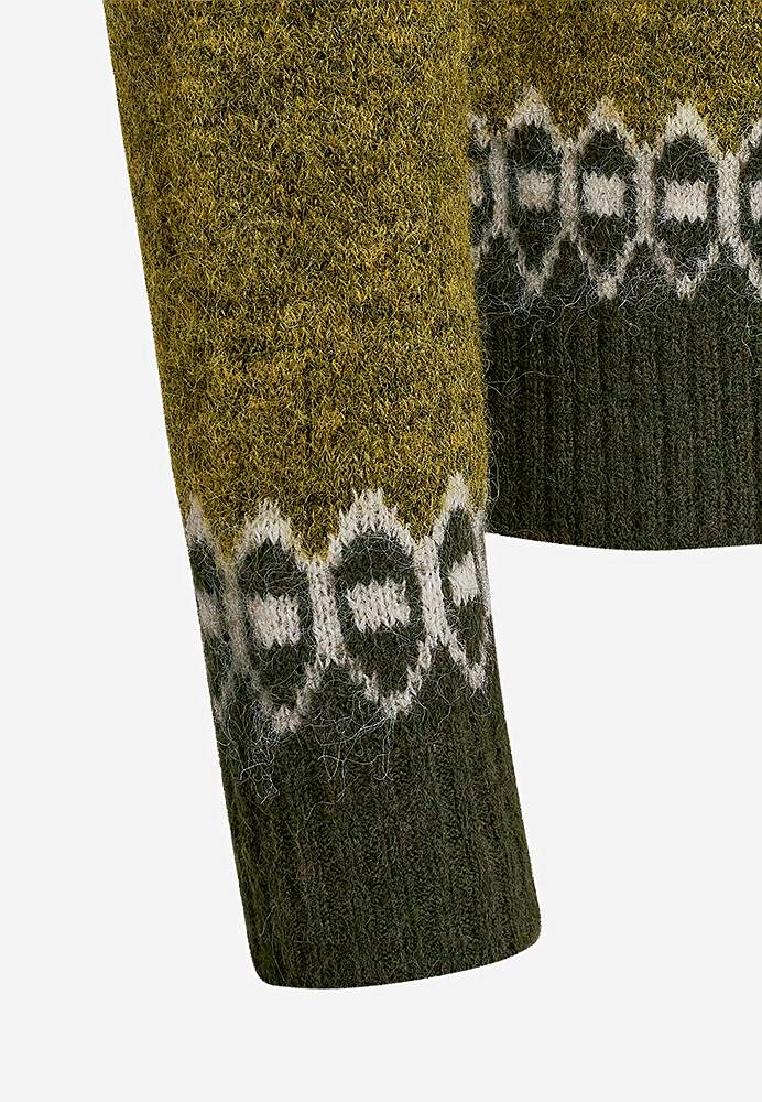 Strikkegenser med jacquardmønster