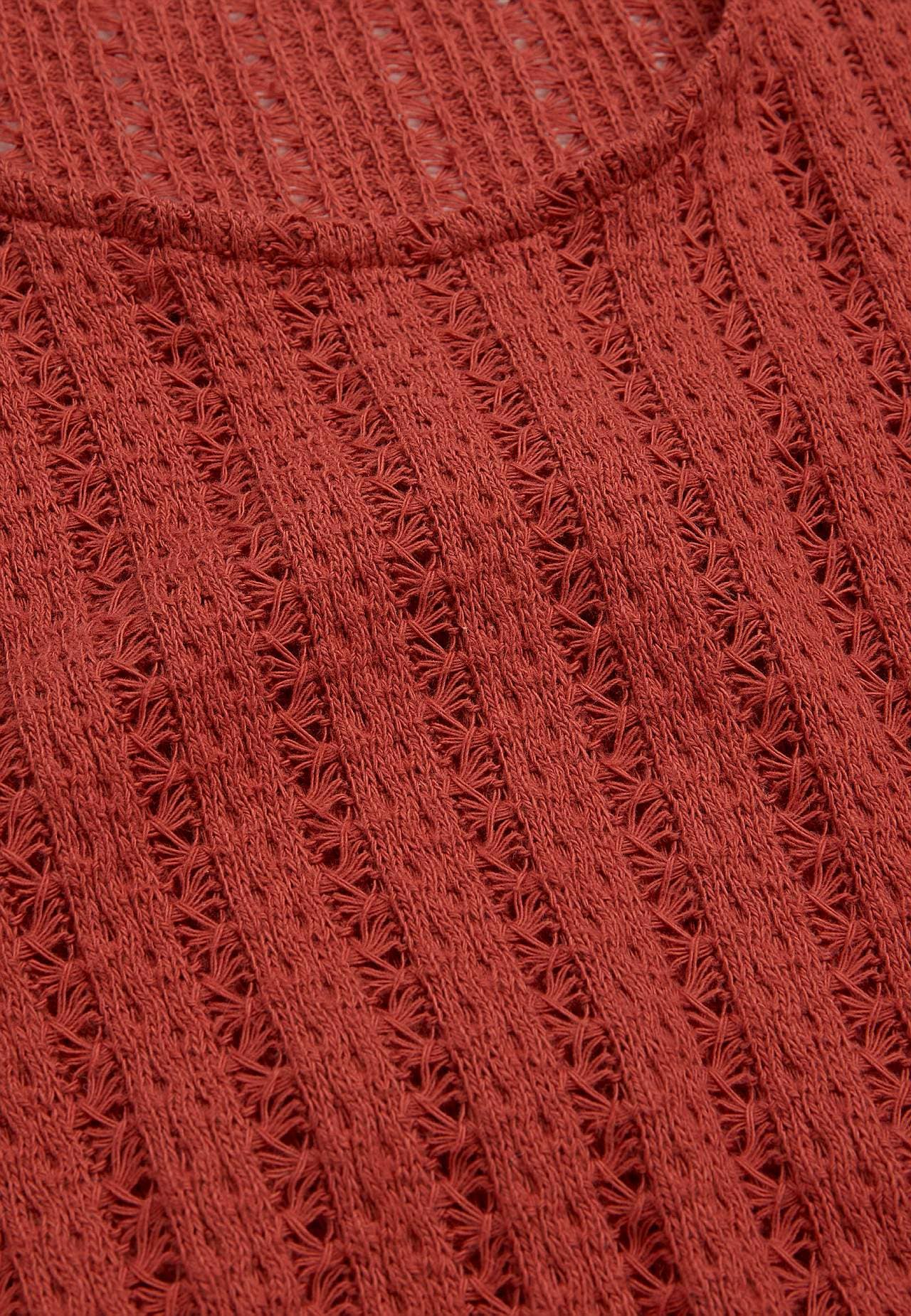 Jersey-kjole med hullmønster