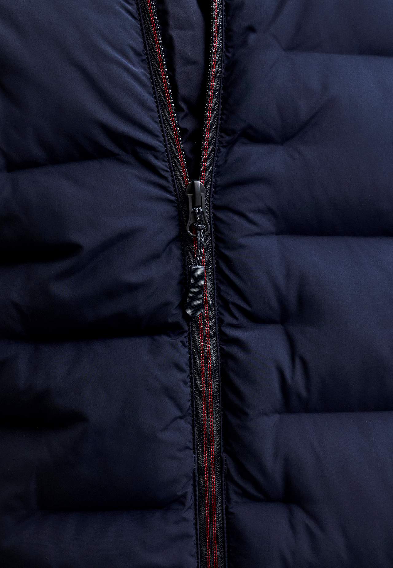 Hybridjakke med hette