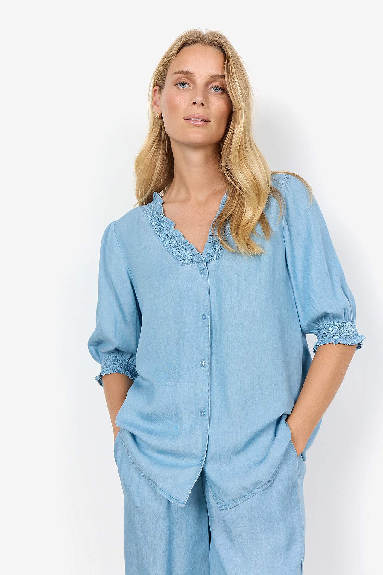 Myk bluse i lyocell