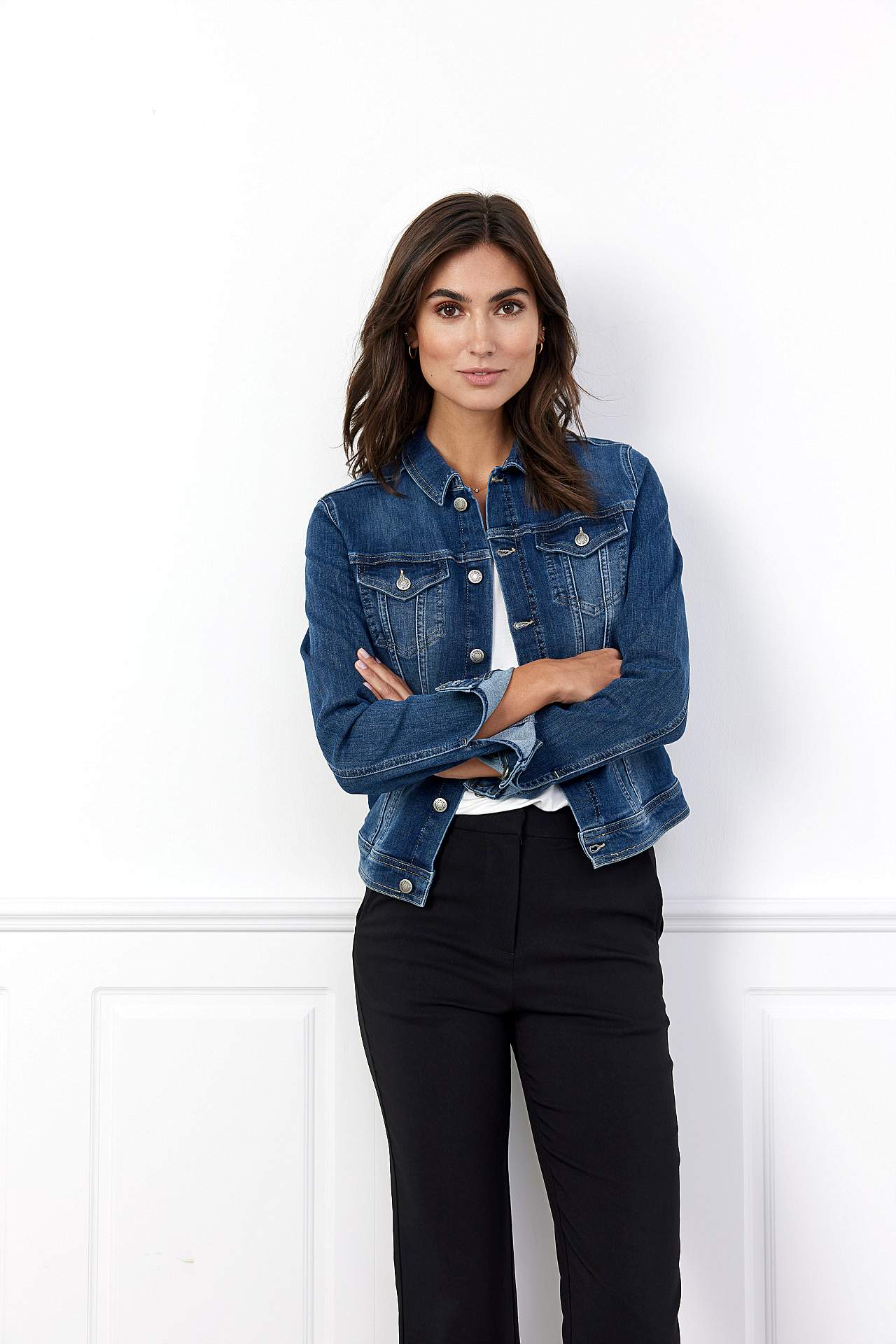 Denimjakke med en figursydd