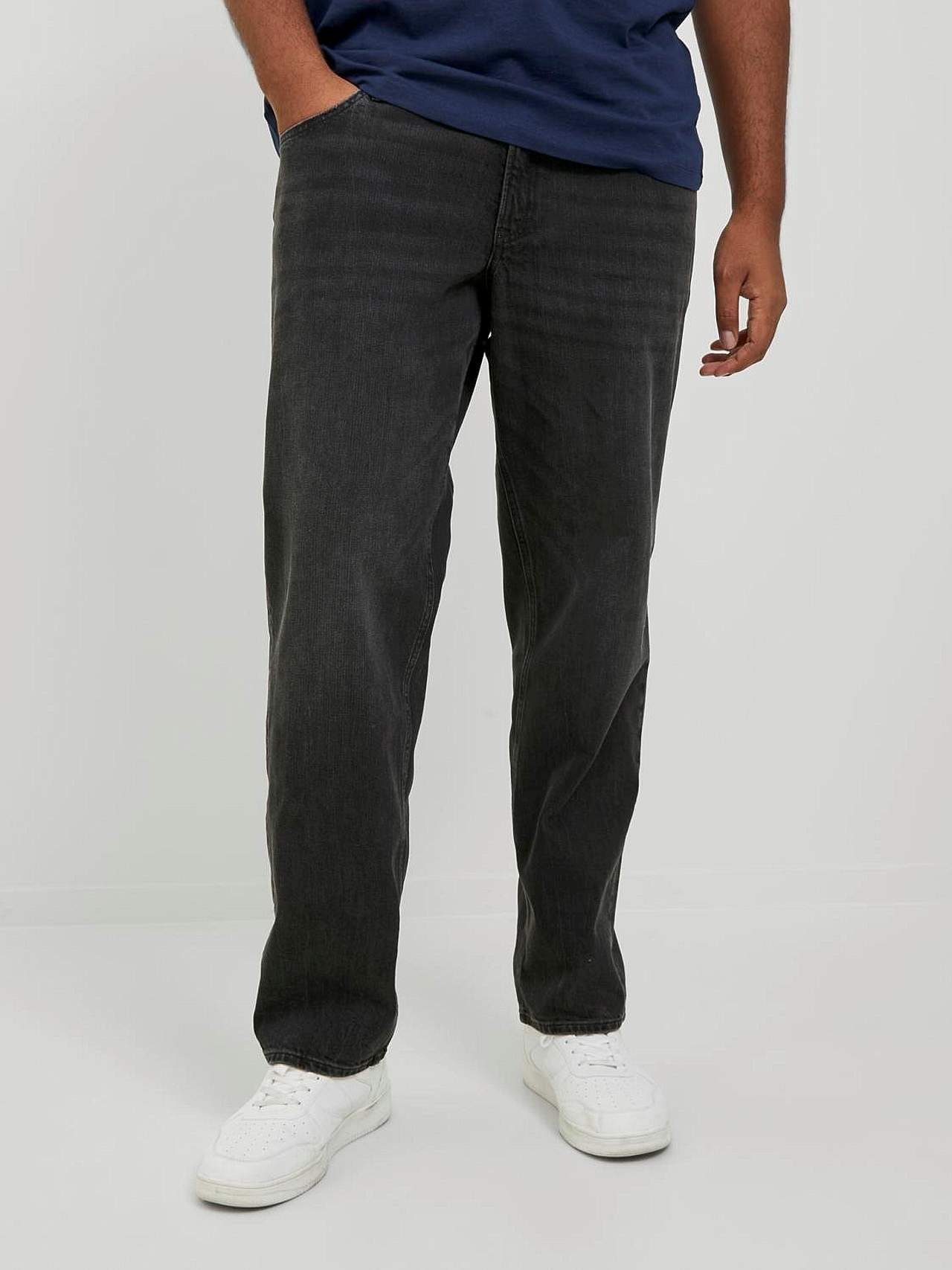 Jeans med avsmalnende bein