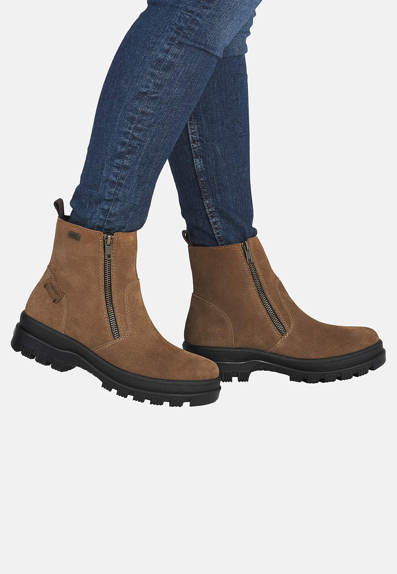 Lærstøvel med uttrekkbare brodder