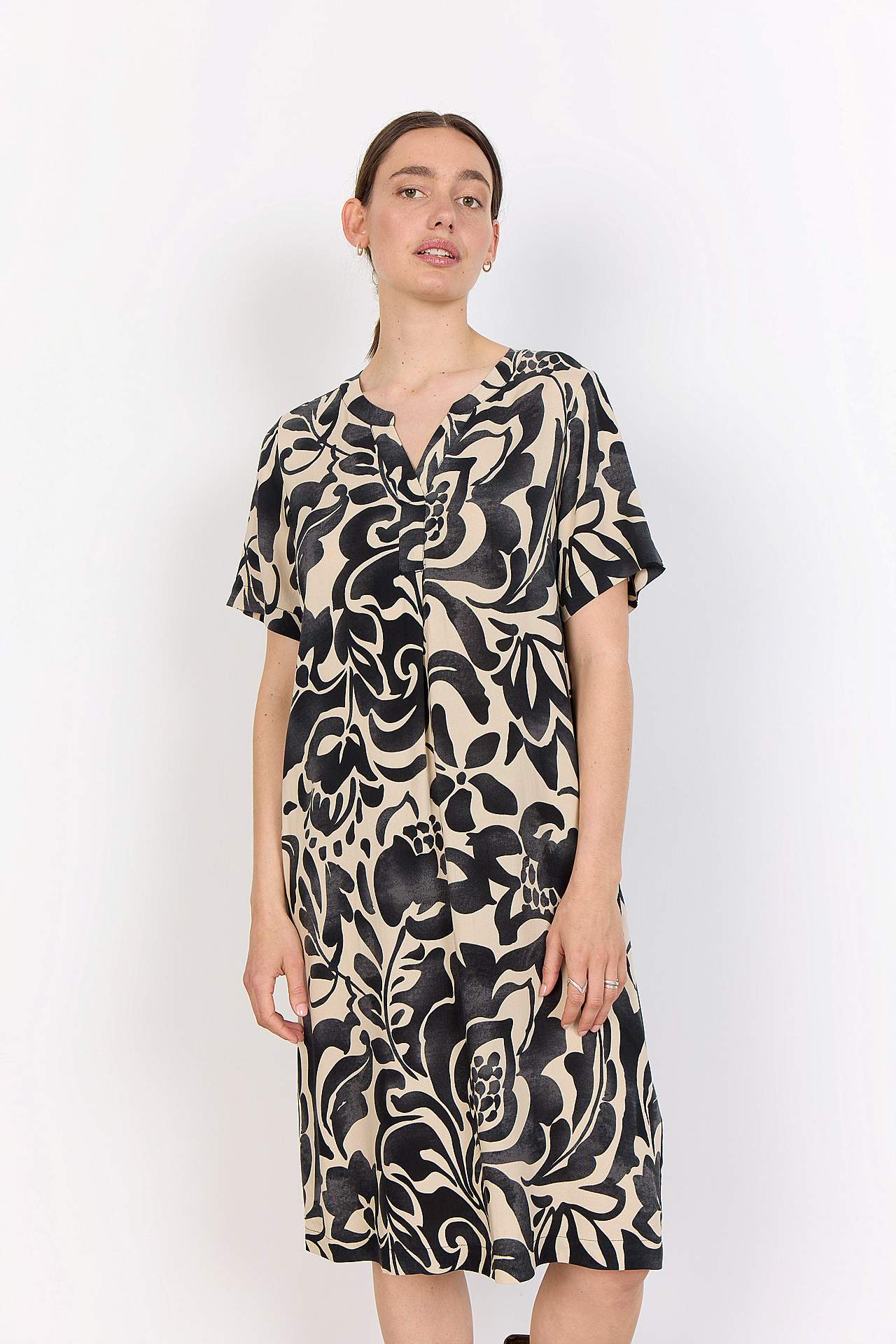 Vevet, mønstret viskosekjole