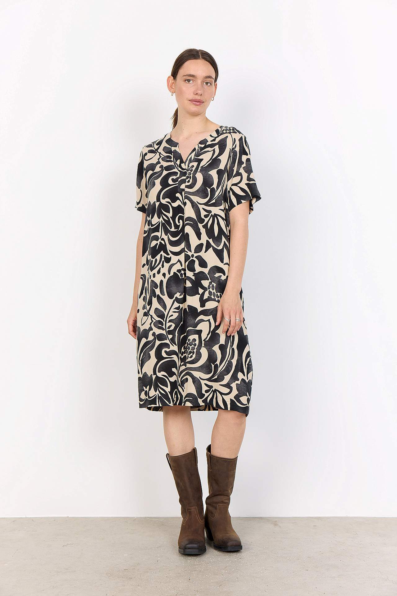 Vevet, mønstret viskosekjole