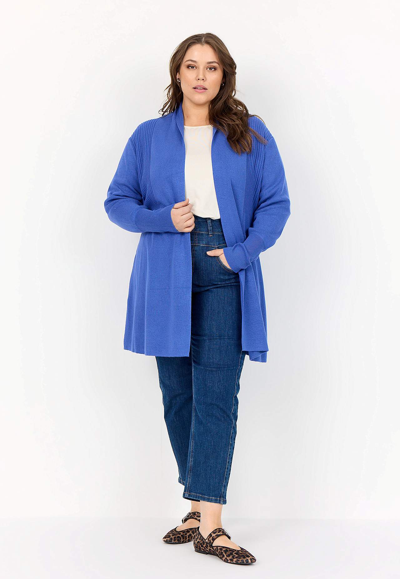 Finstrikket cardigan