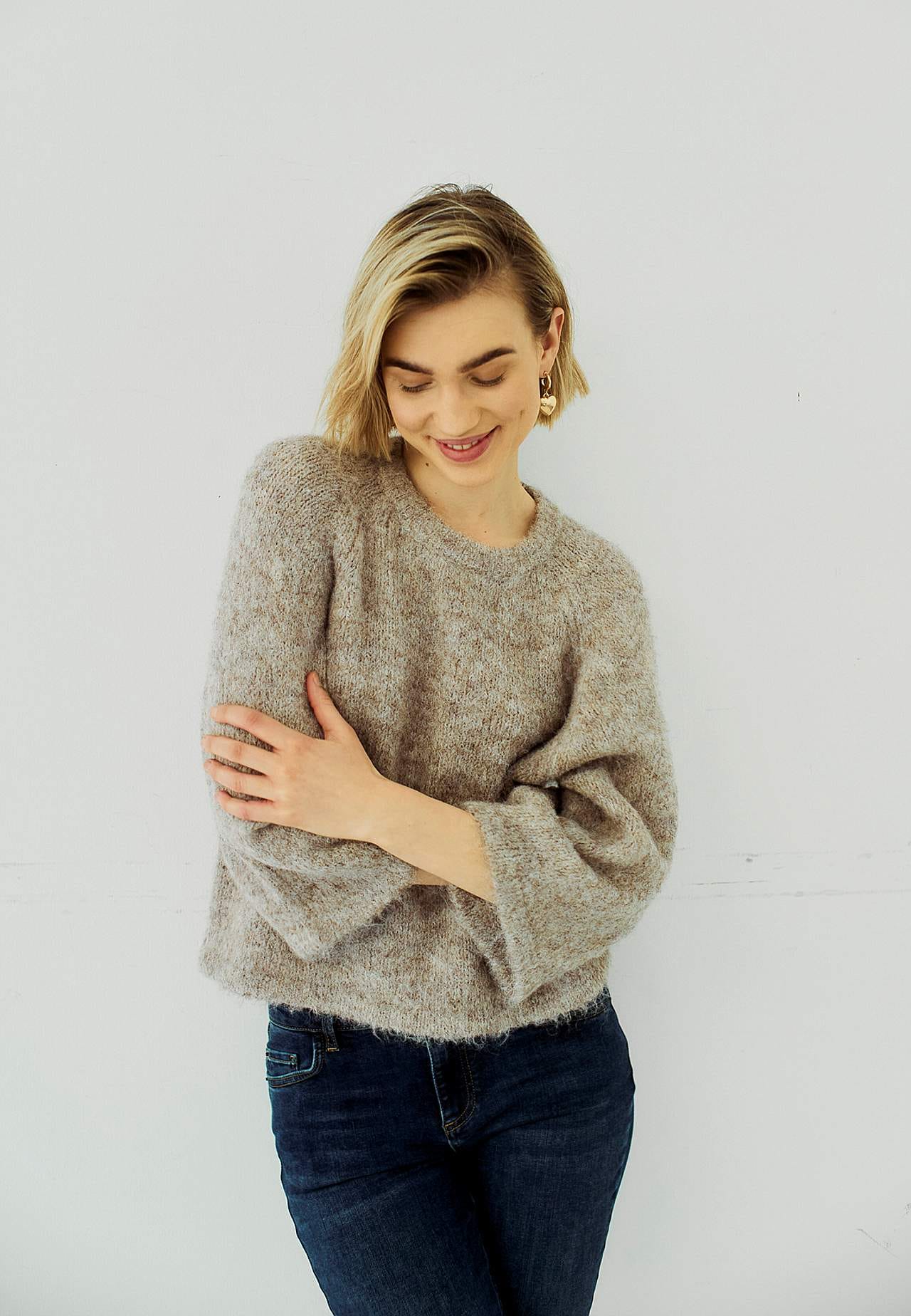 Strikkegenser med raglanermer