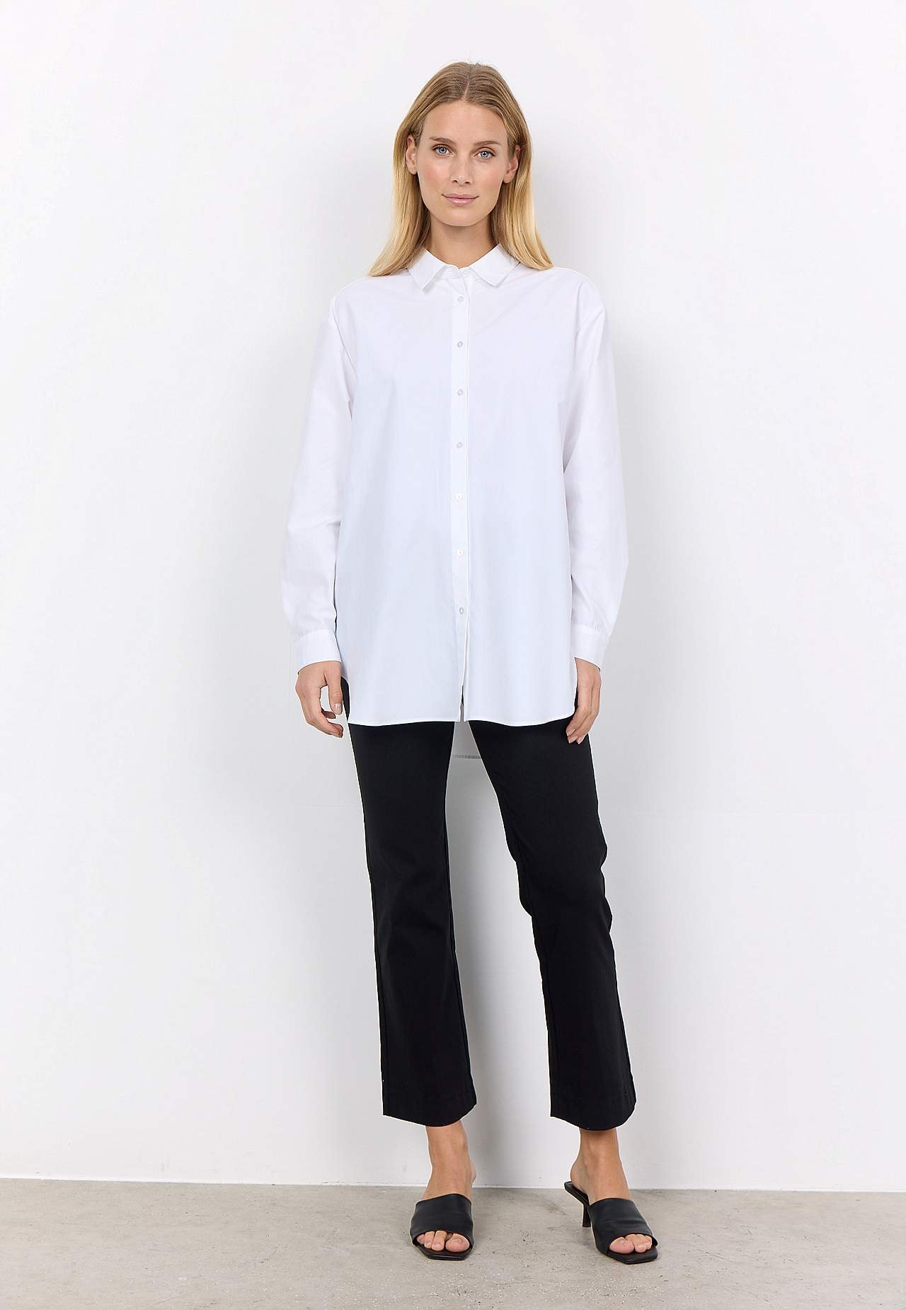 Stilren lang skjorte