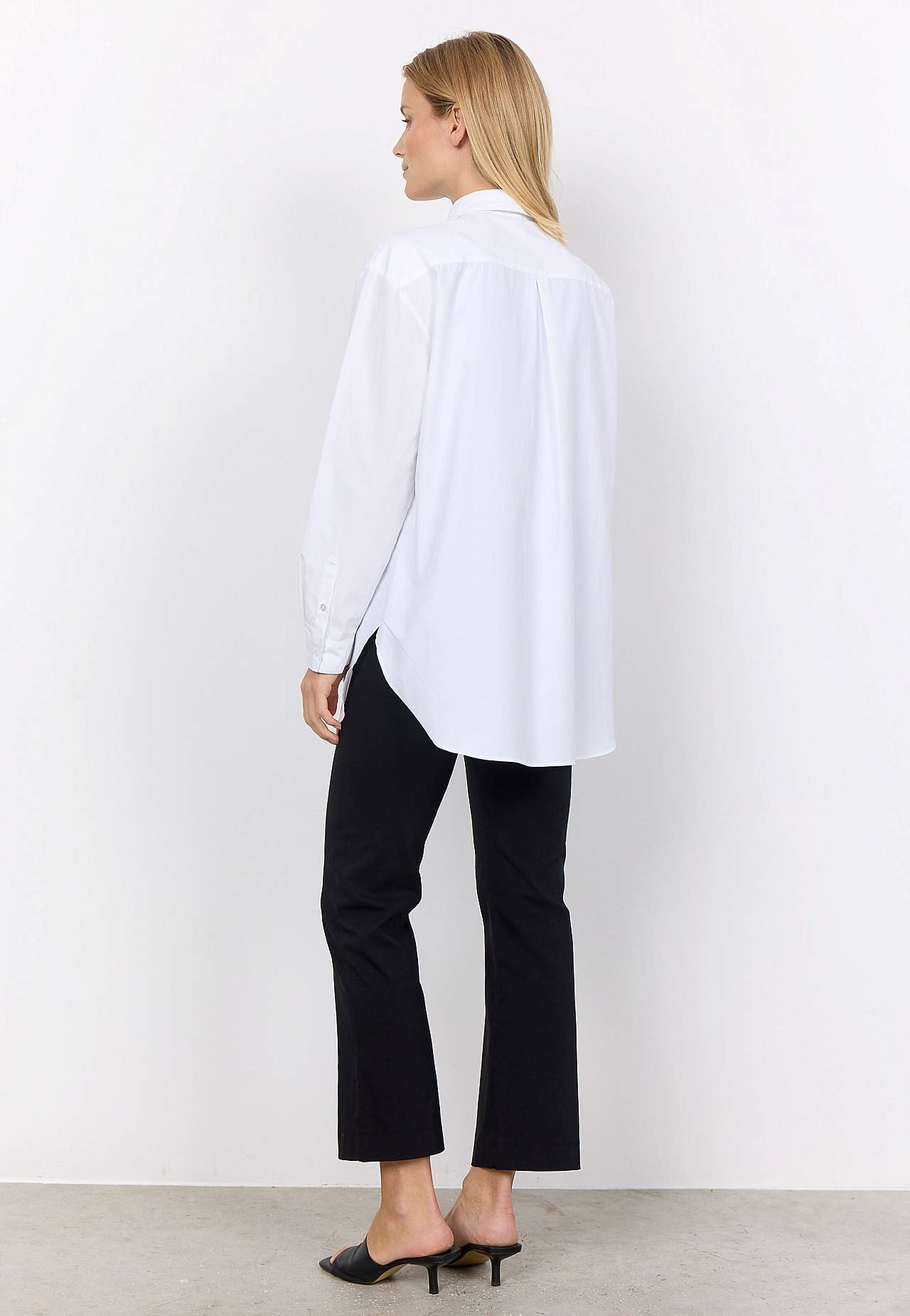 Stilren lang skjorte