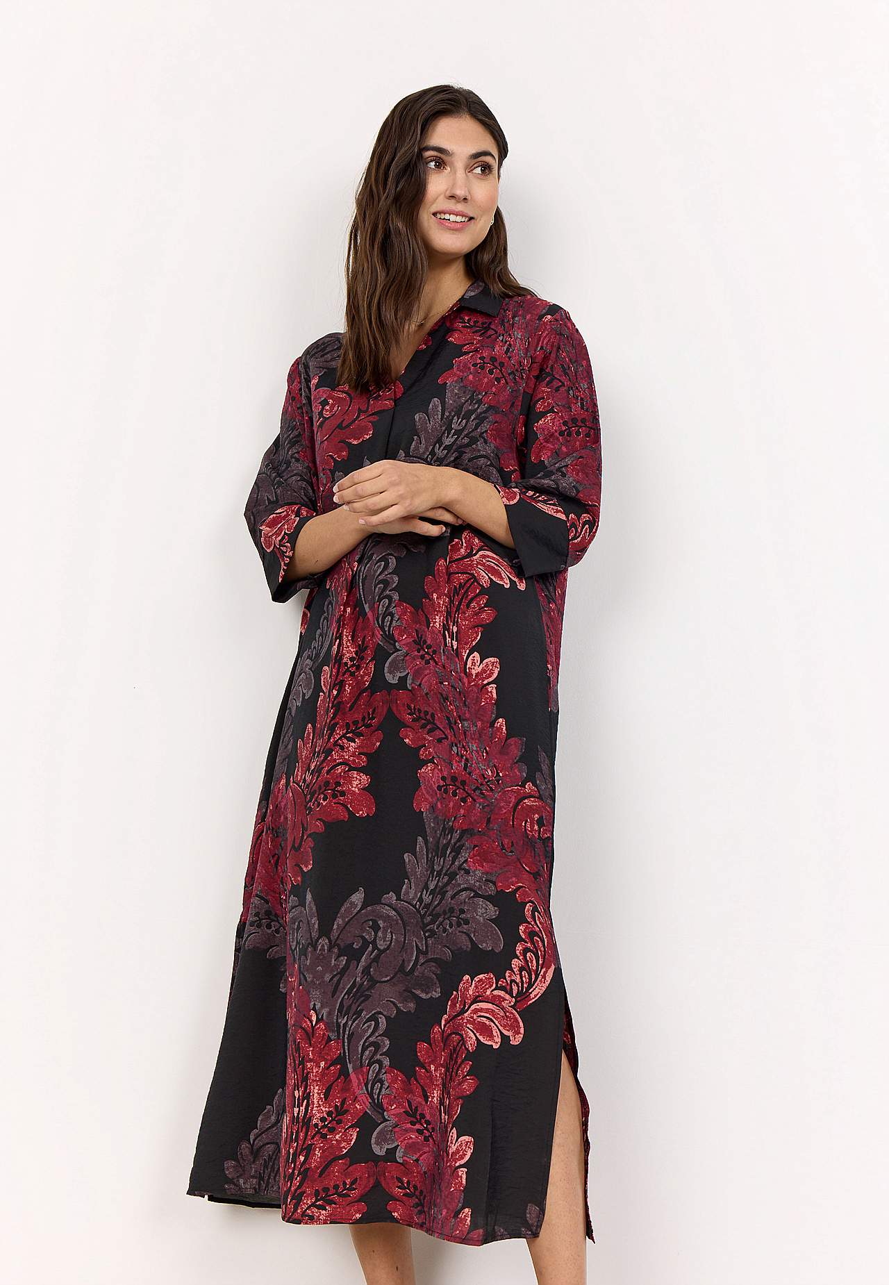 Vevet, mønstret kjole