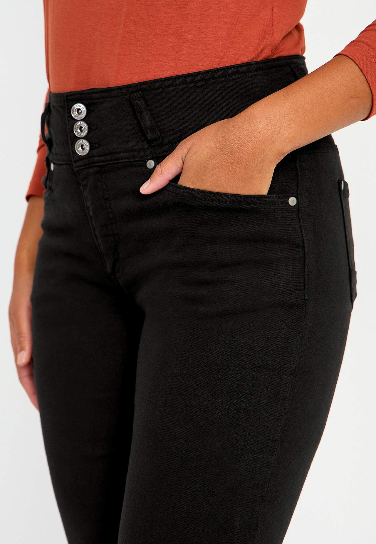 Rette jeans med høy midje