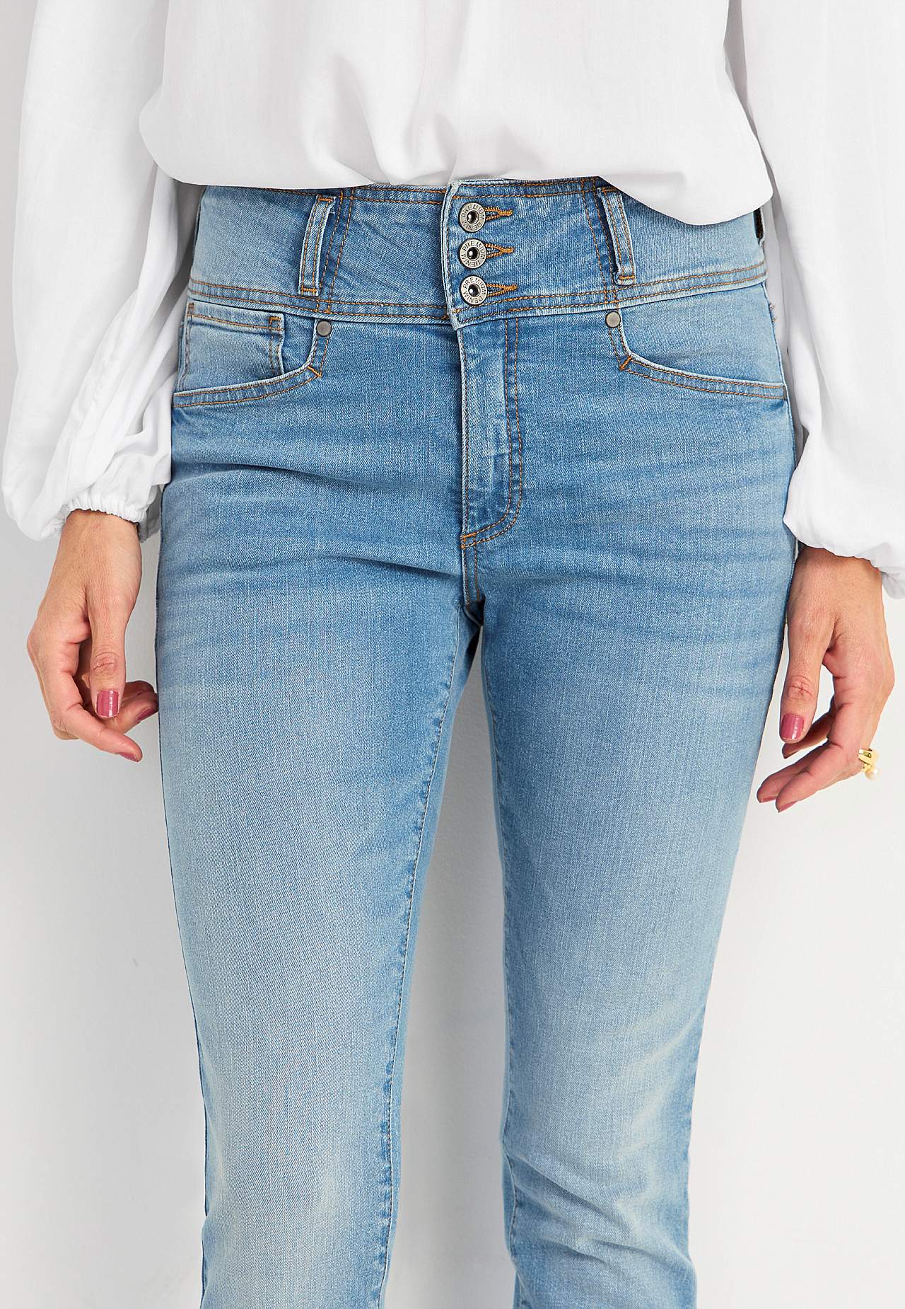 Rette jeans med høy midje