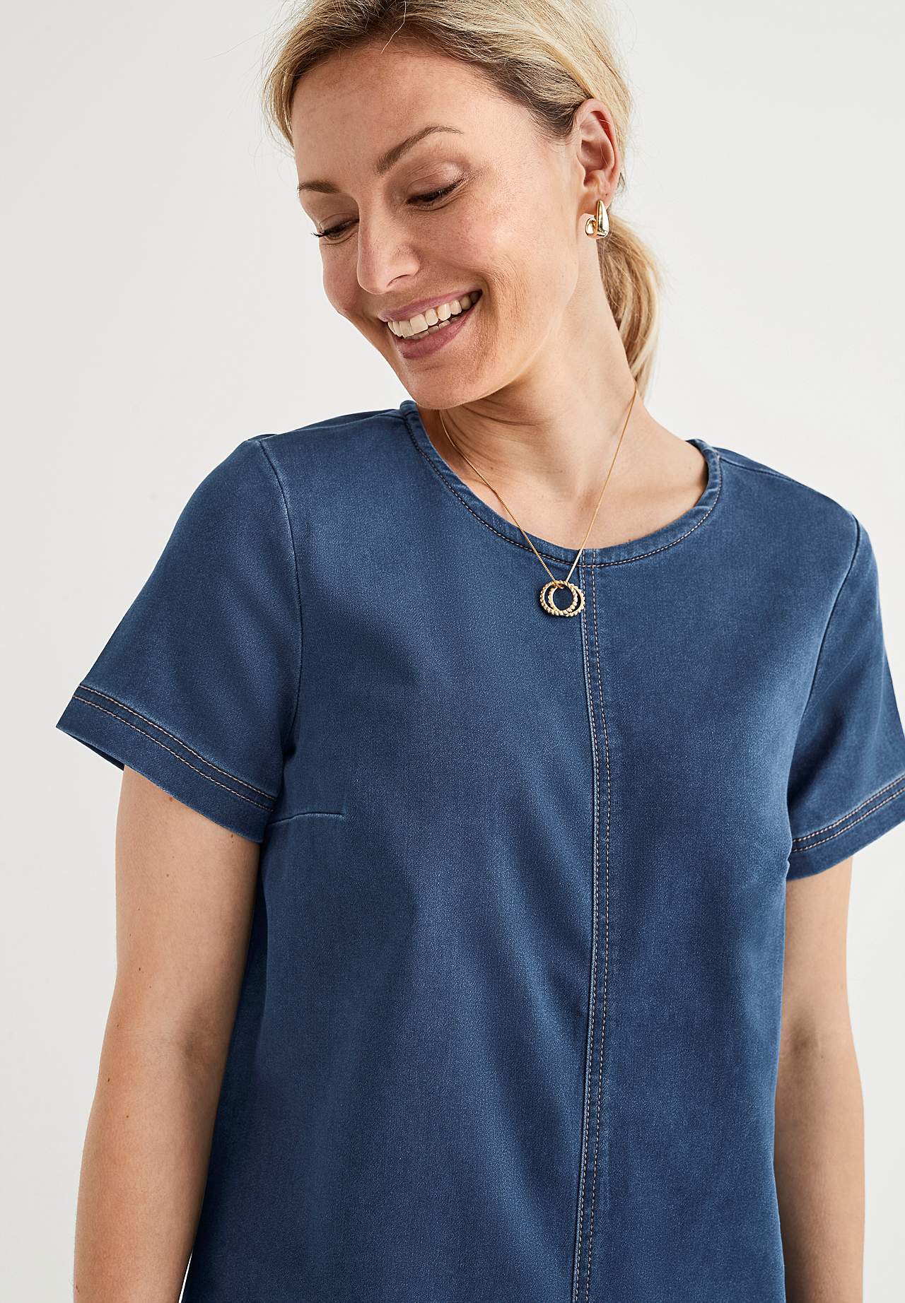 Kortermet denimtunika