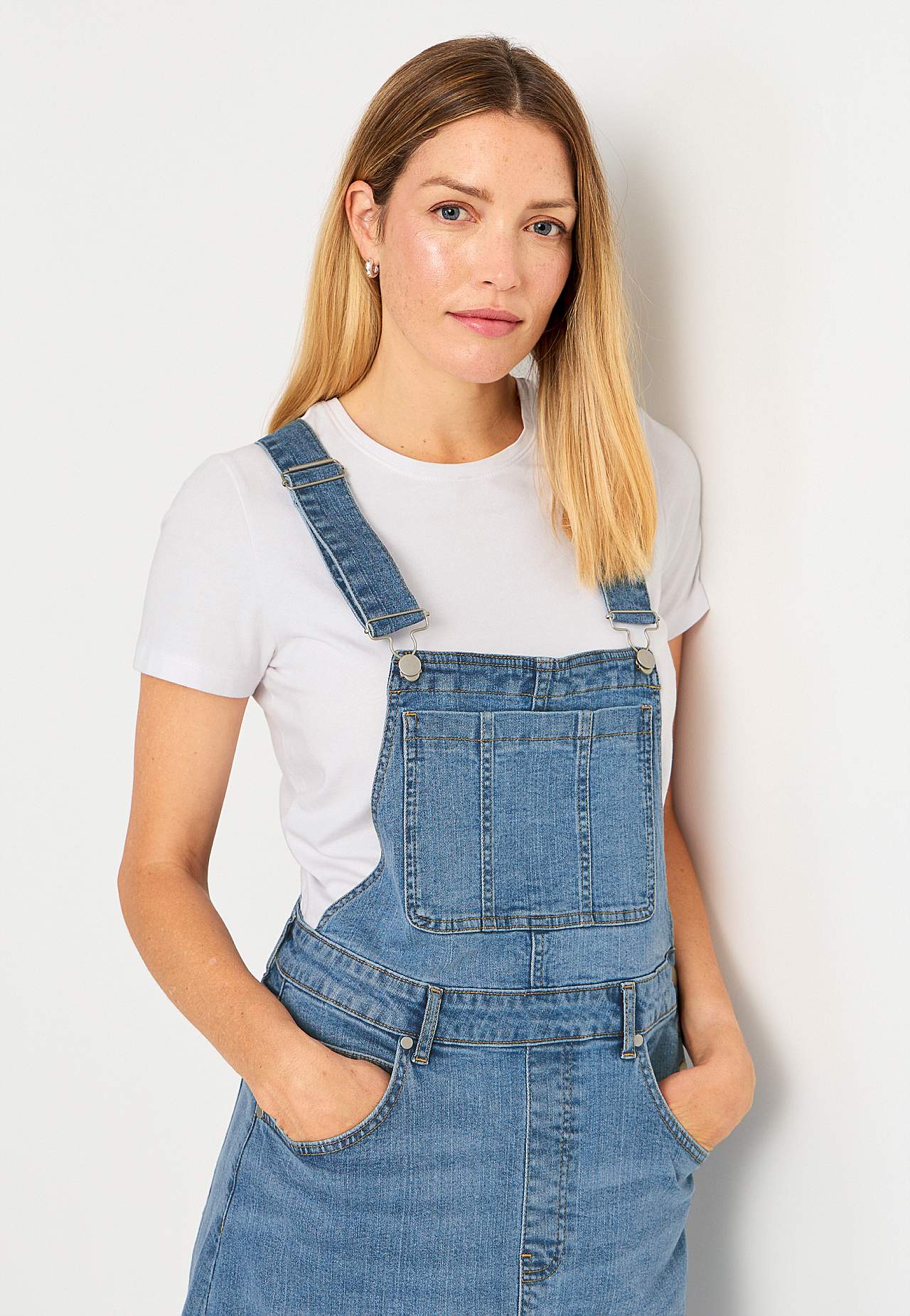 Dongerikjole i denim