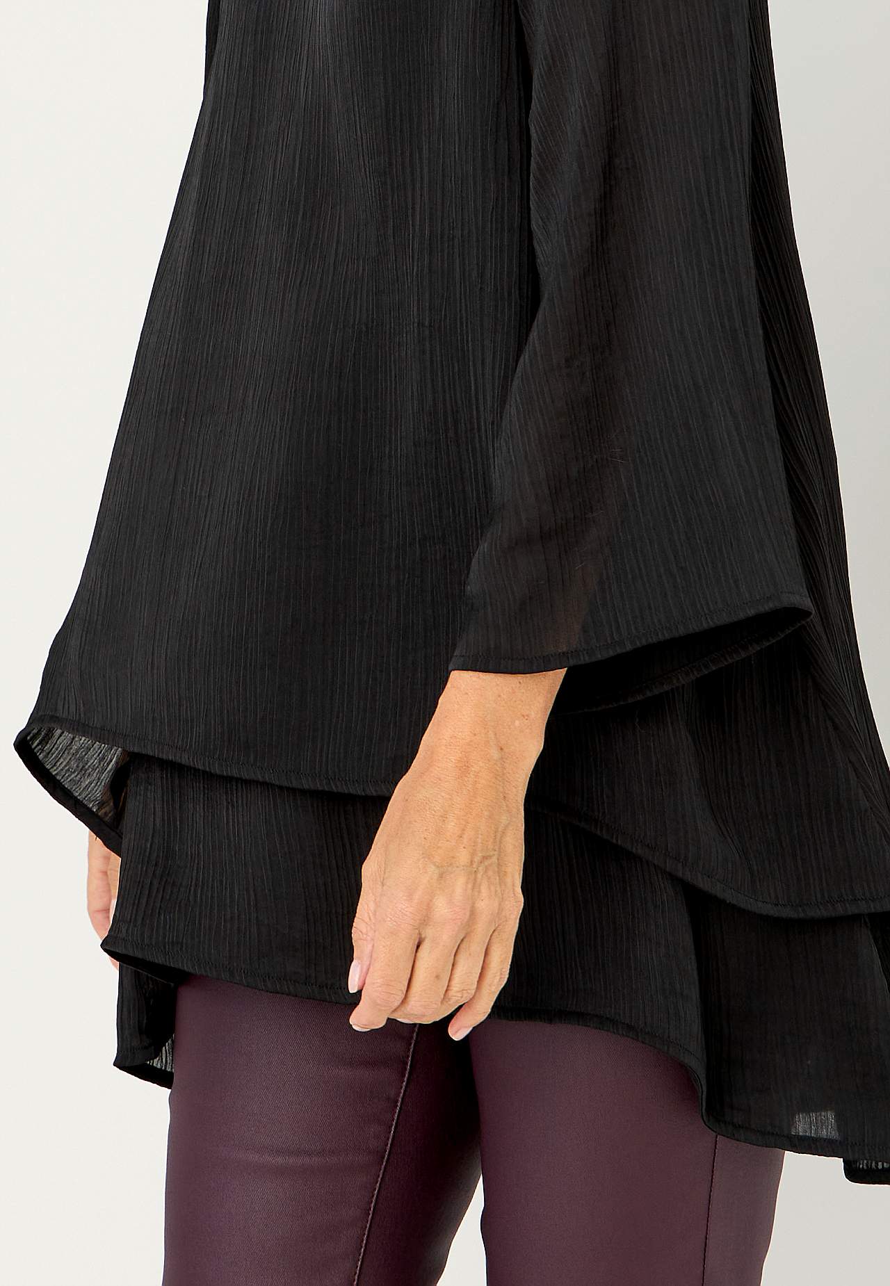 V-halset tunika med klokkeformet erme