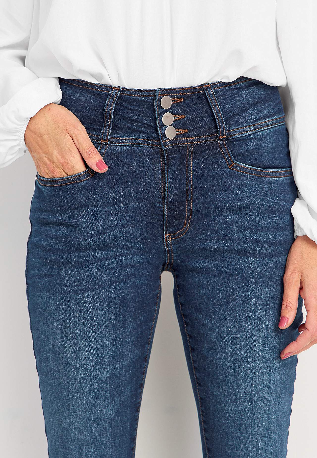 Boot cut jeans med høy midje