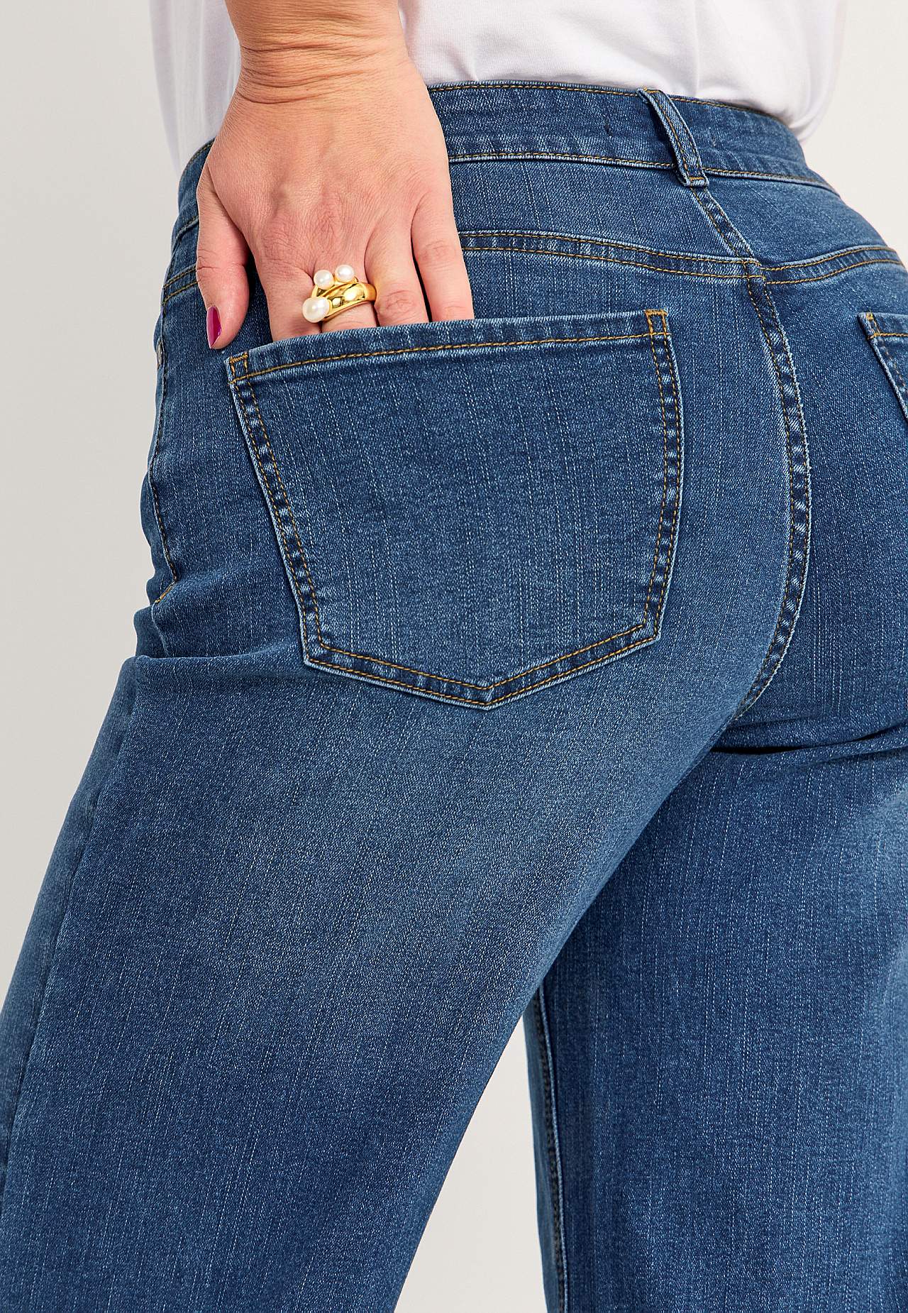 Stretchy ankeljeans