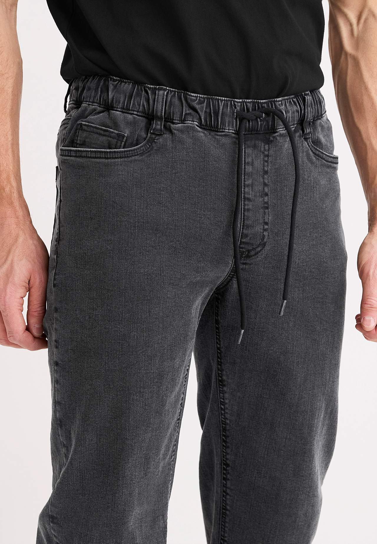 Stretchy joggejeans