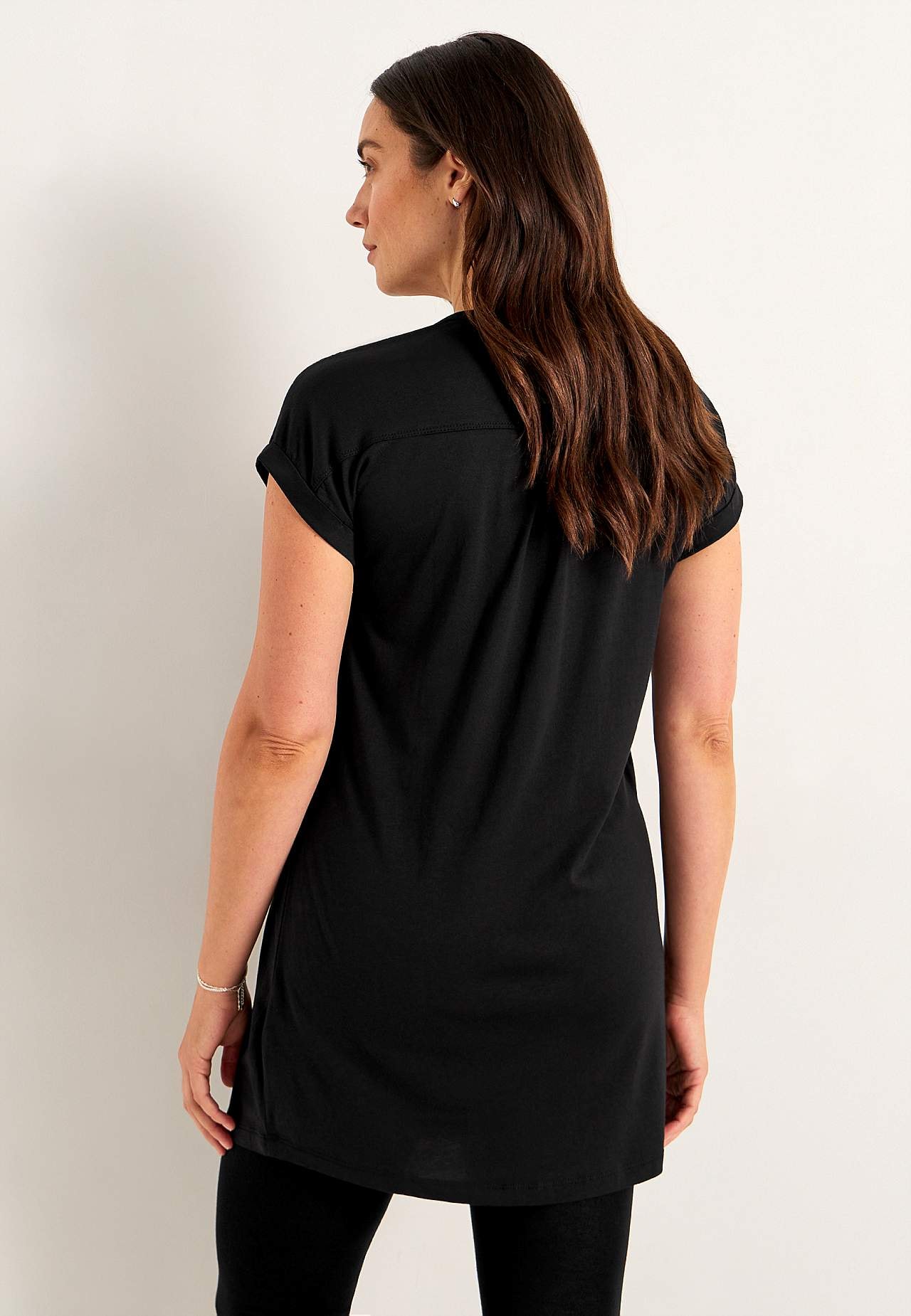 Jerseytunika med metalliske knapper