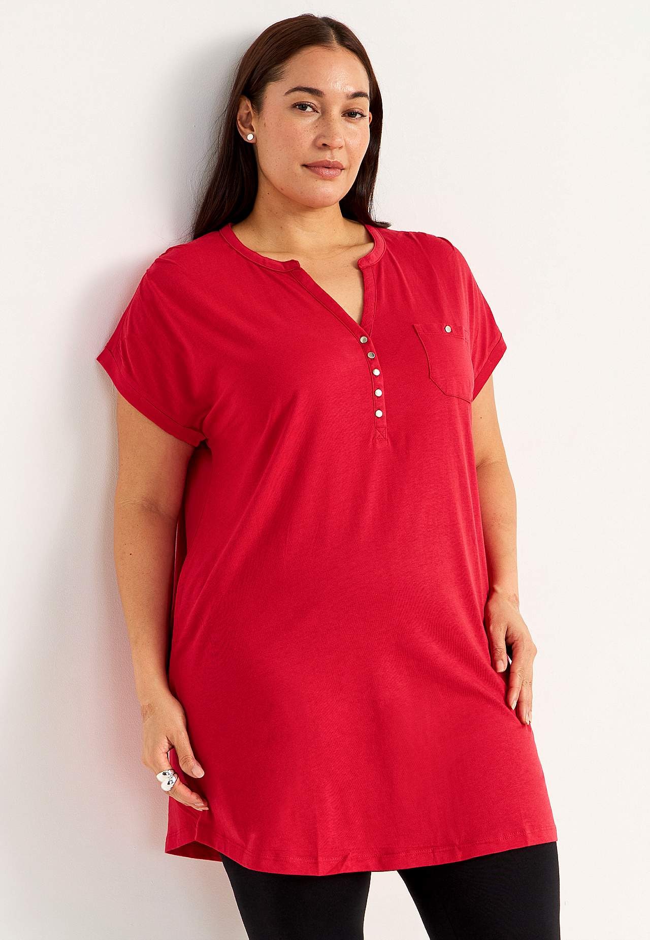 Jerseytunika med metalliske knapper