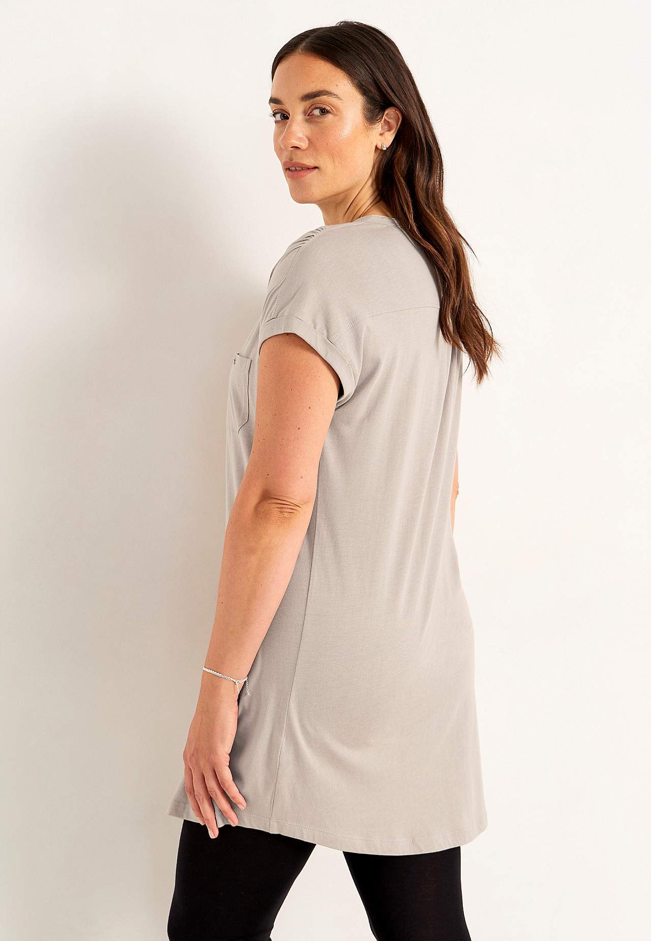 Jerseytunika med metalliske knapper