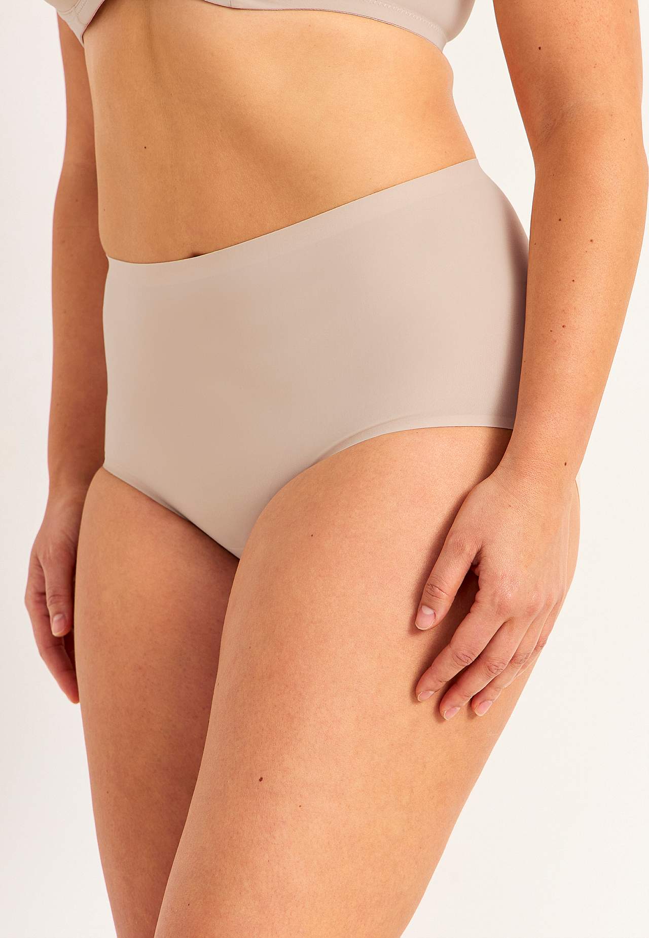 Komfortabel dametruser med høy midje Ellie 3-pack