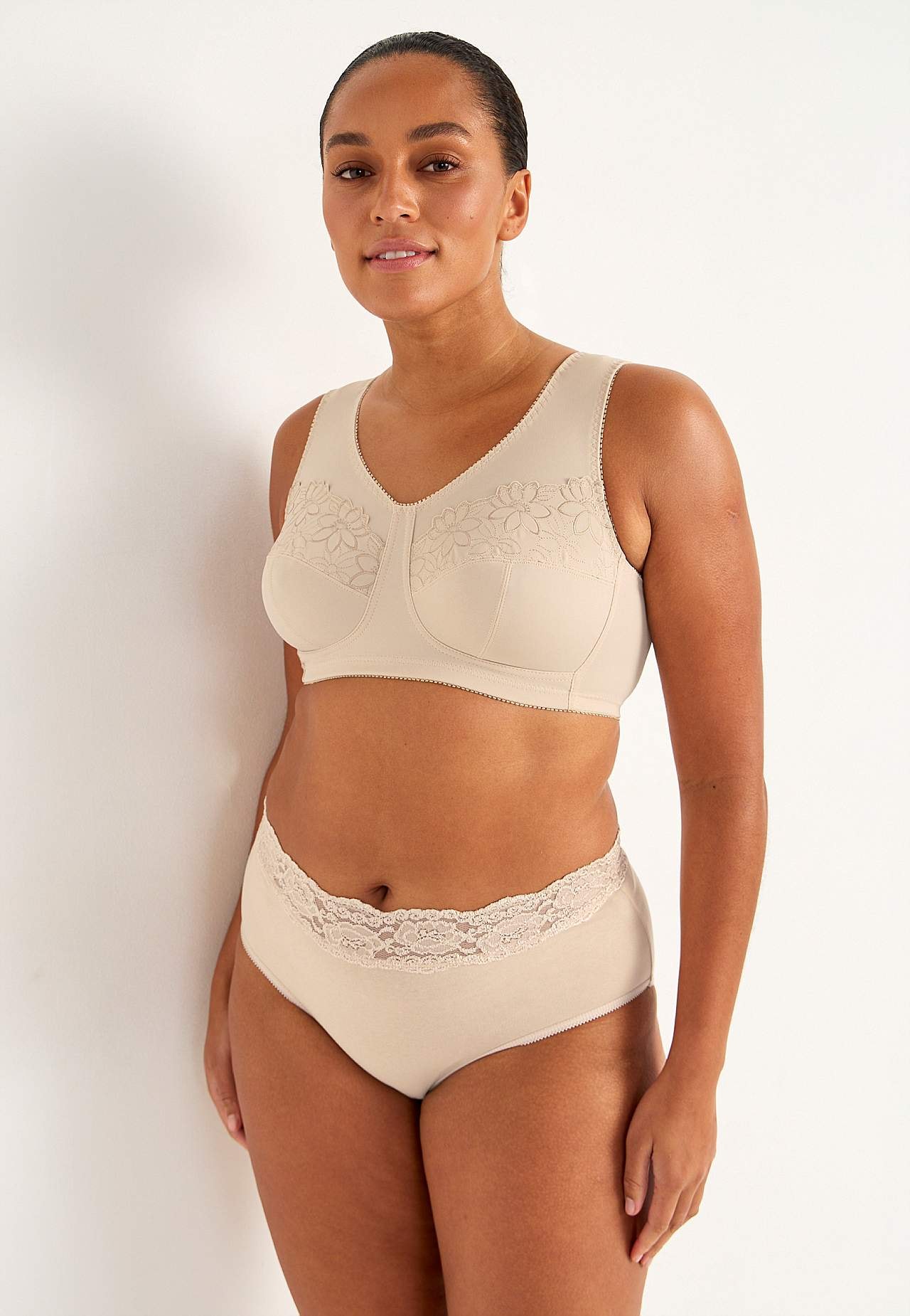 Soft-BH med broderi Lily 2-pack