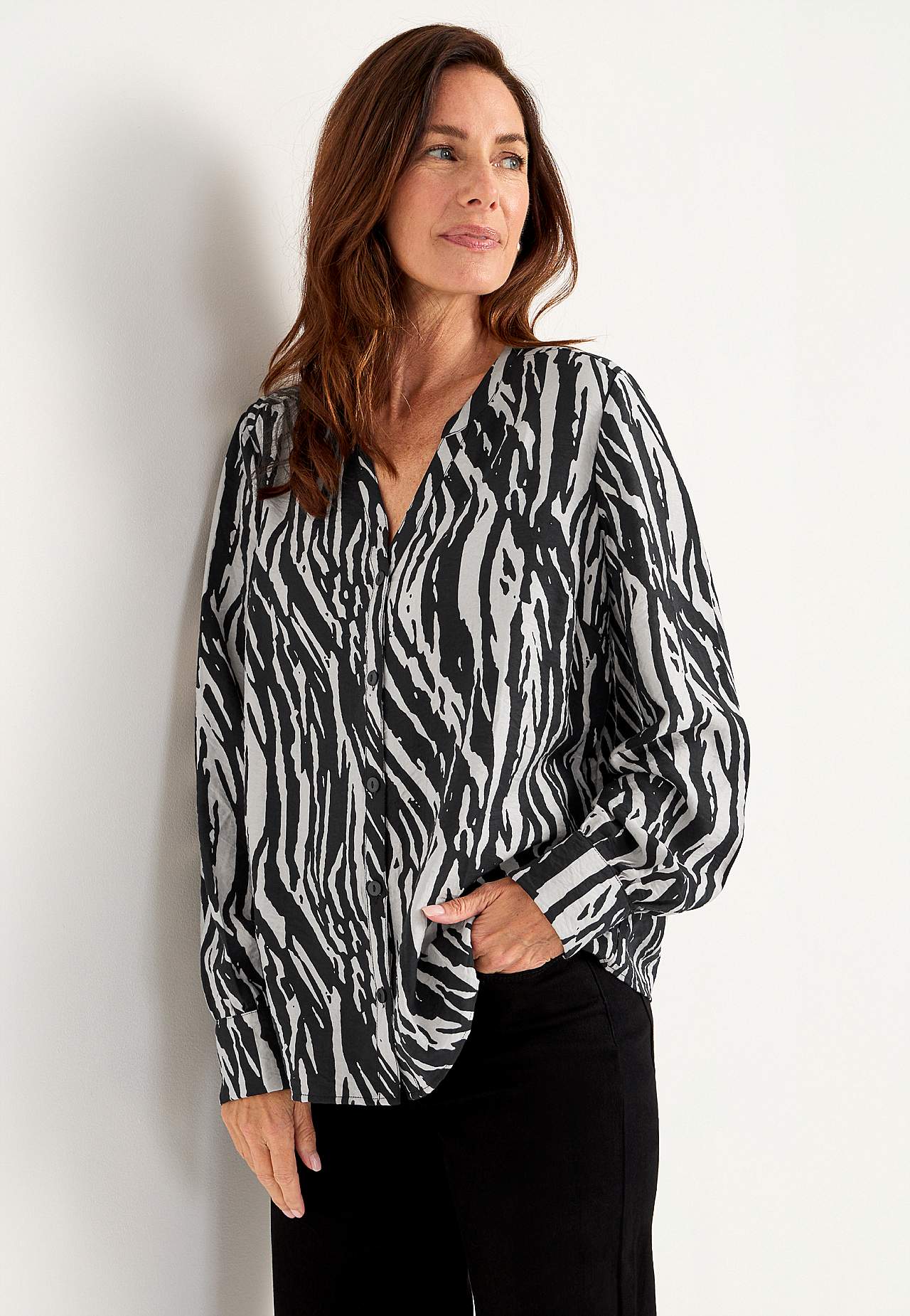 Vevet bluse med knapper