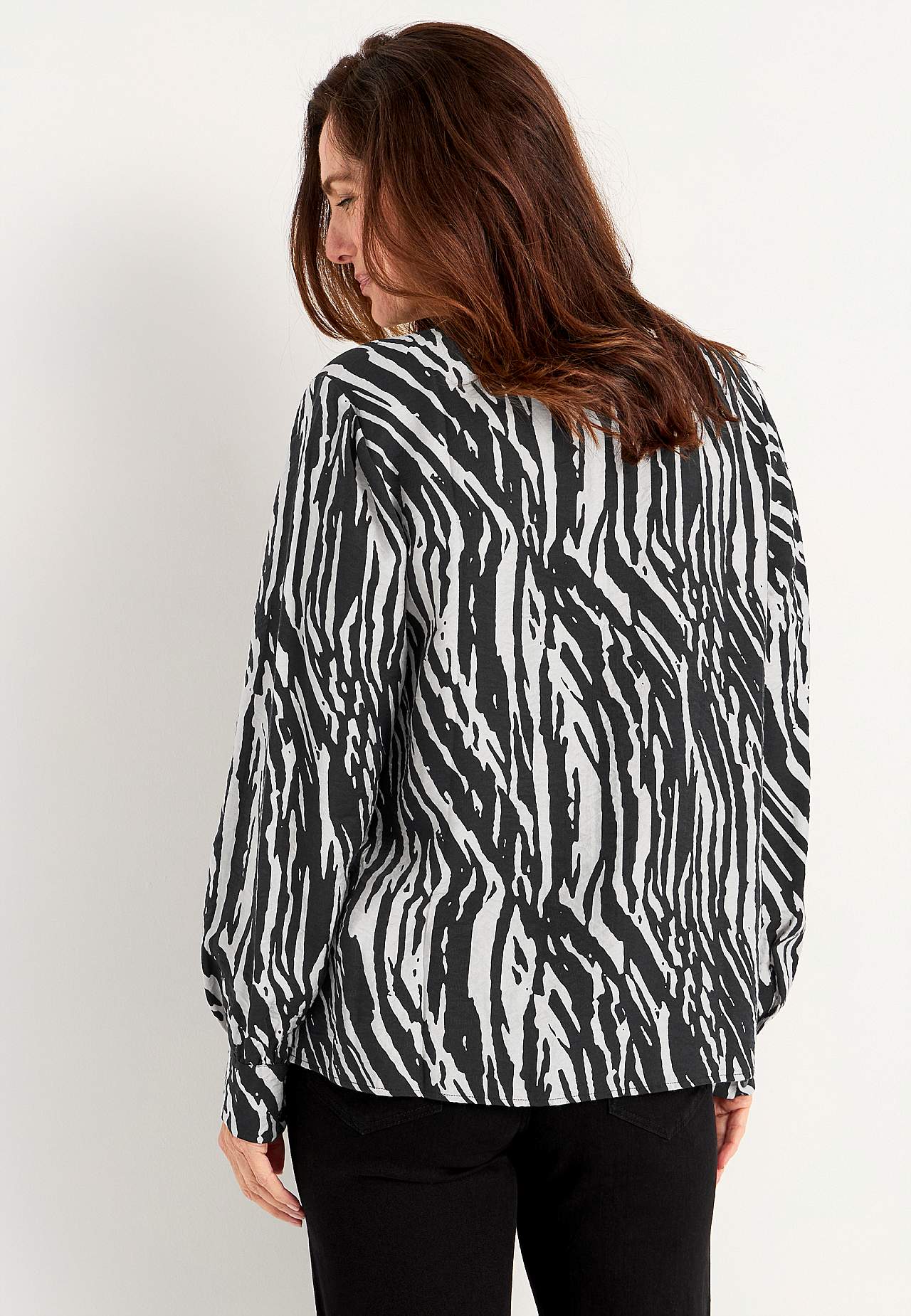 Vevet bluse med knapper
