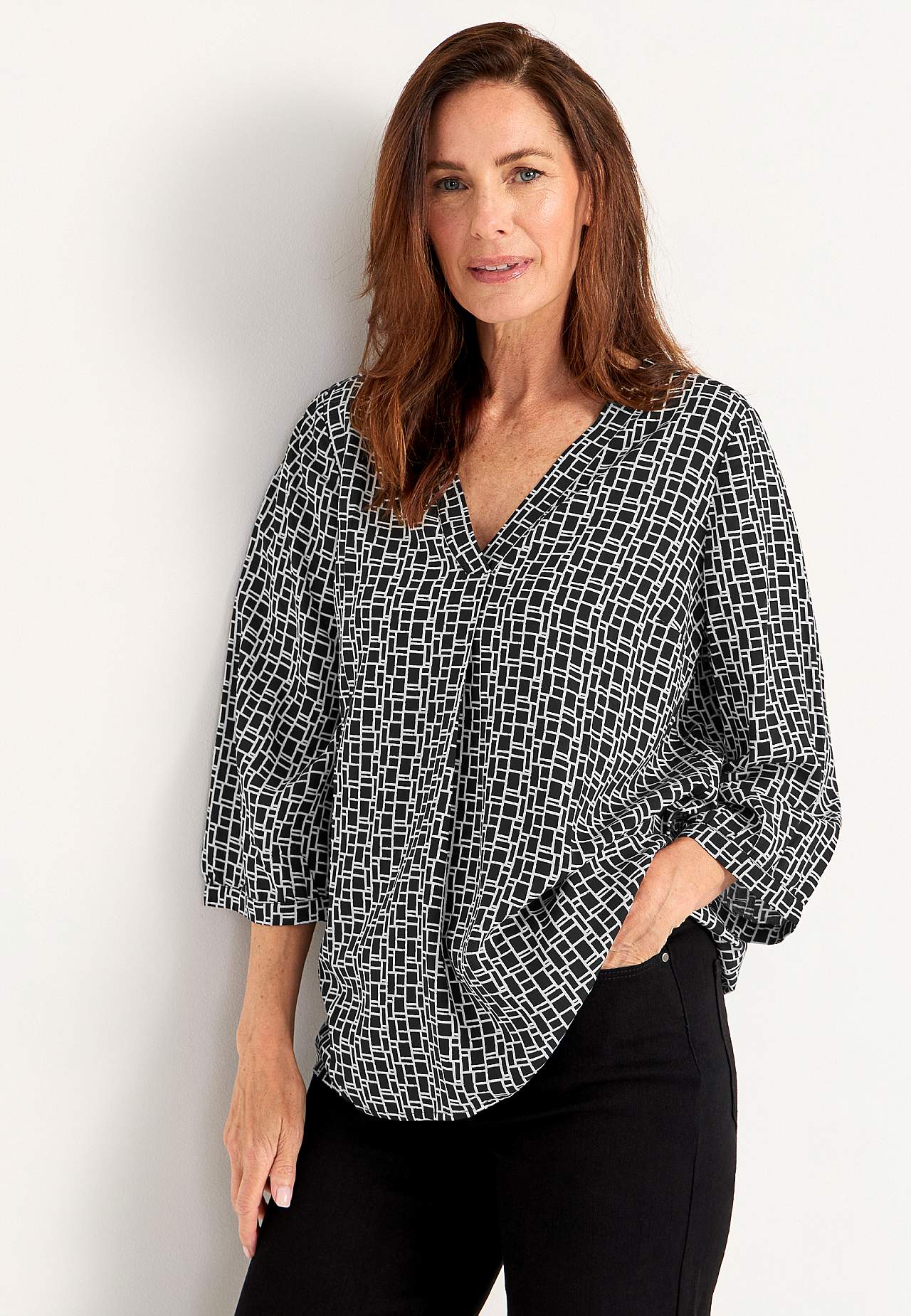 V-halset, vevet bluse