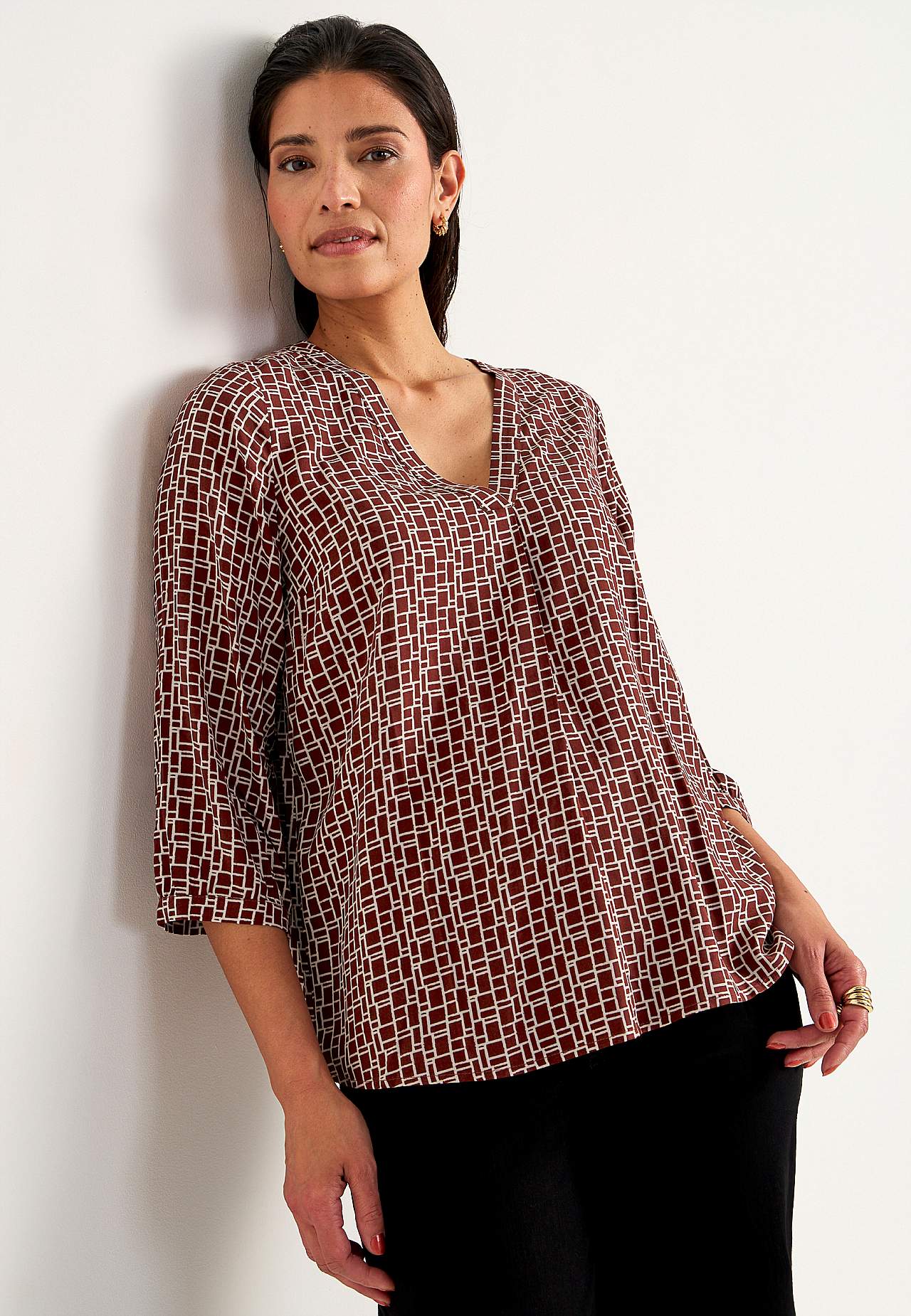 V-halset, vevet bluse